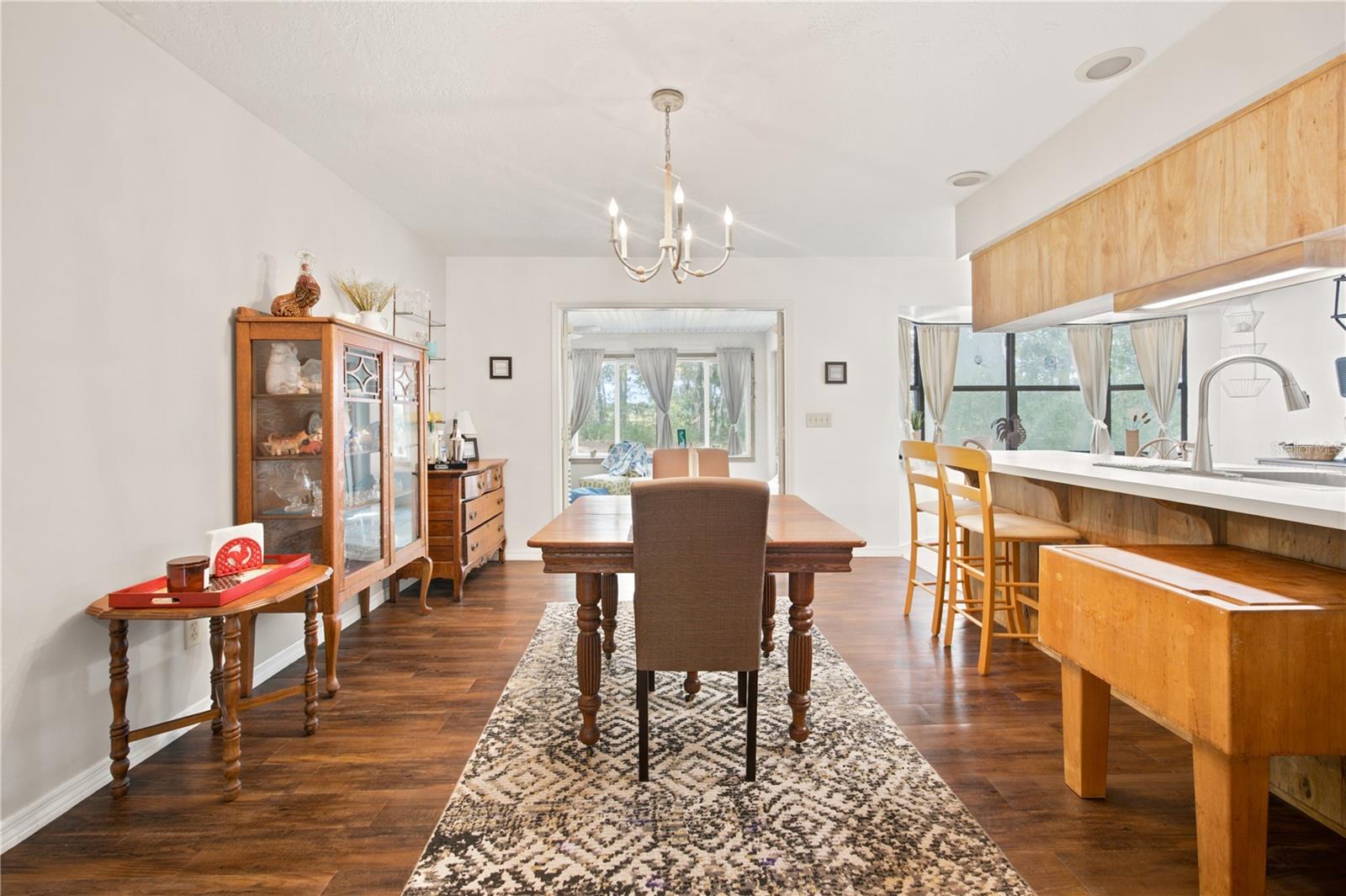 3985 S Placid Ave Property Photo 13
