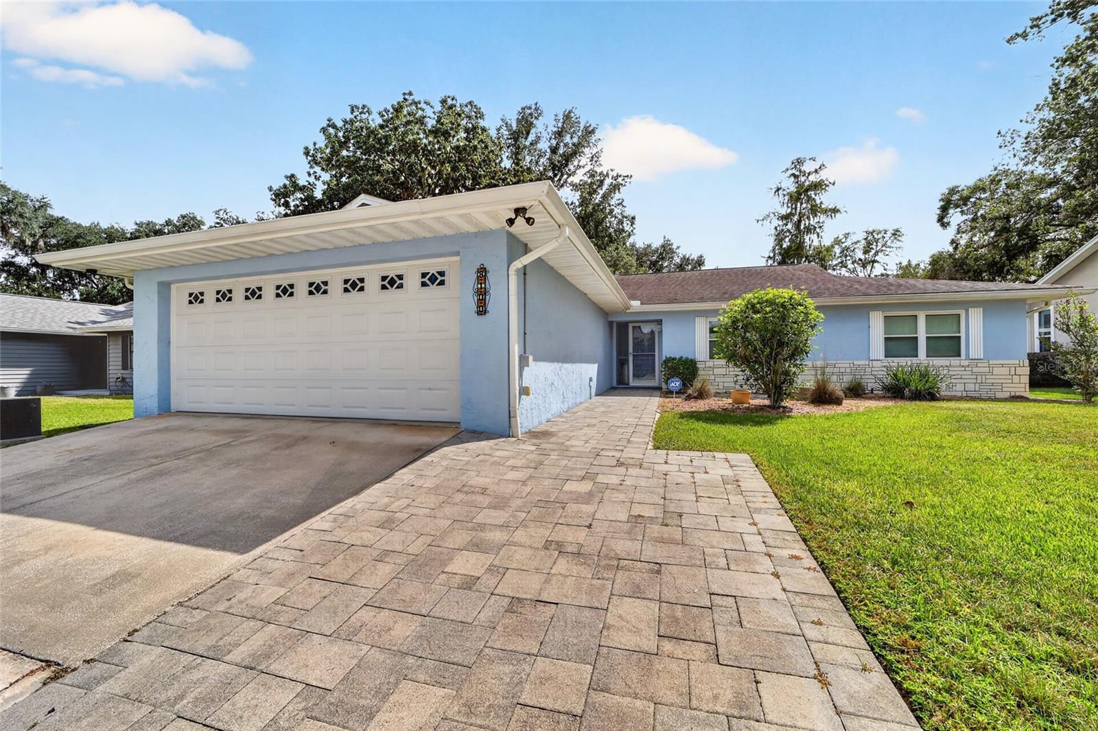 8100 Nw 48th Ln Property Photo 1