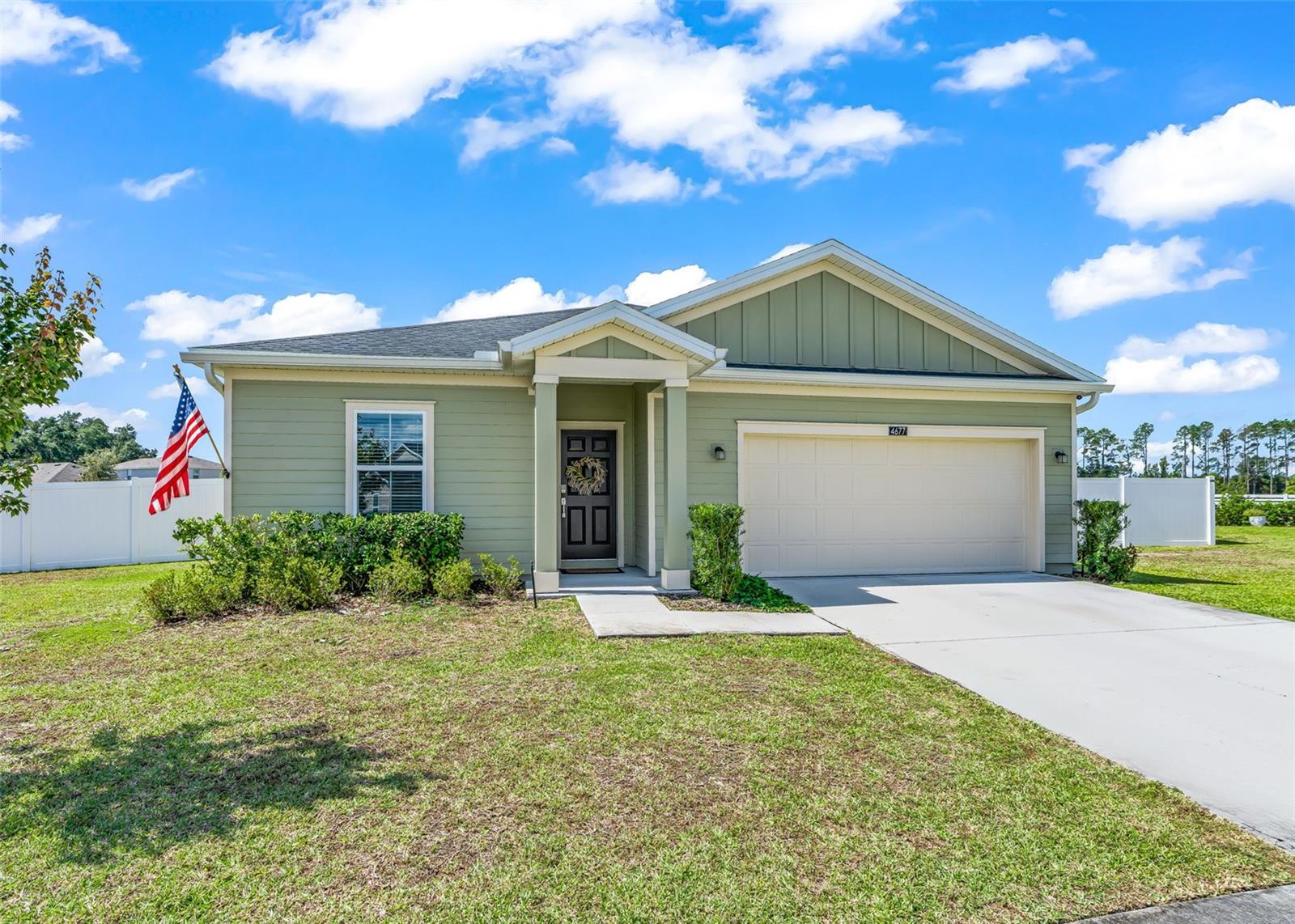 4677 SW 83RD LOOP Property Photo 1