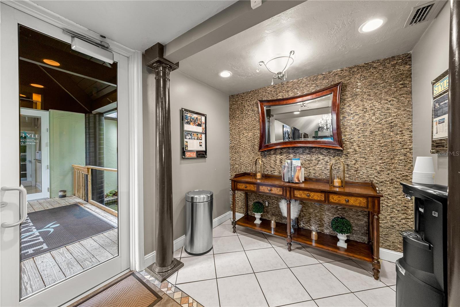 2139 Ne 2nd St #b2 Property Photo 5