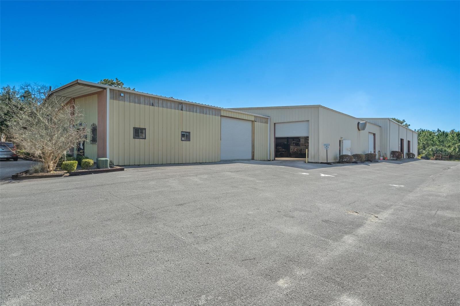 7362 W Industrial Ln Property Photo 4