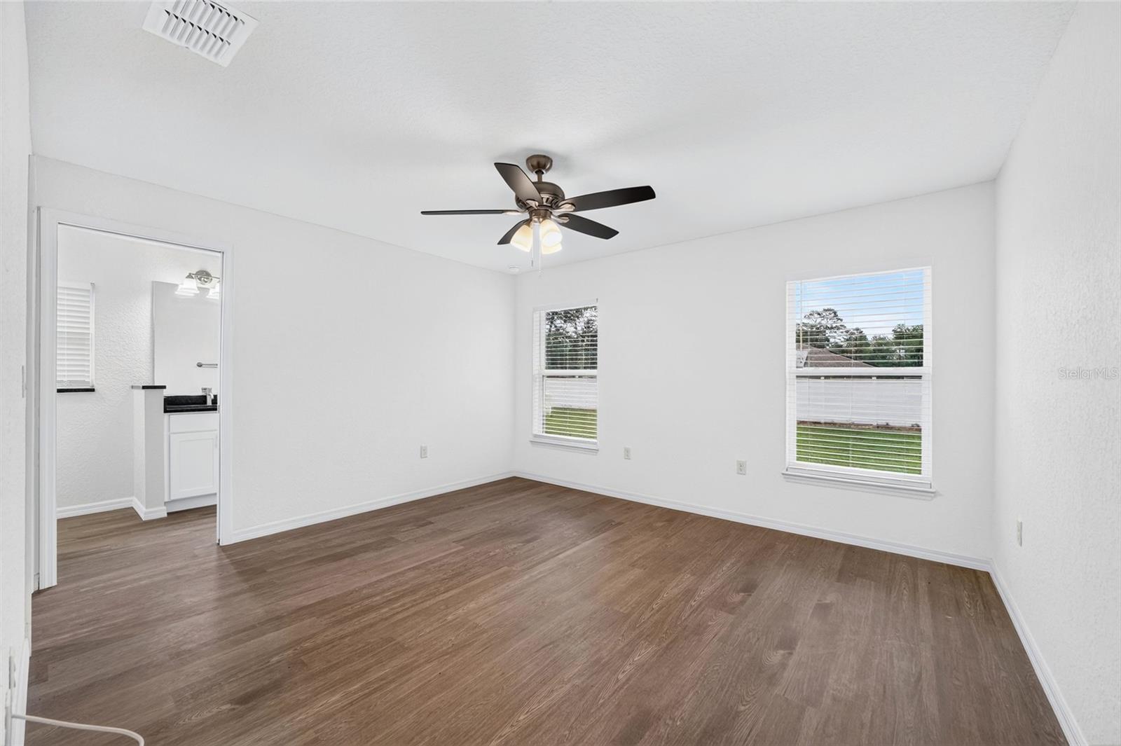 3 Fisher Way Pl Property Photo 12