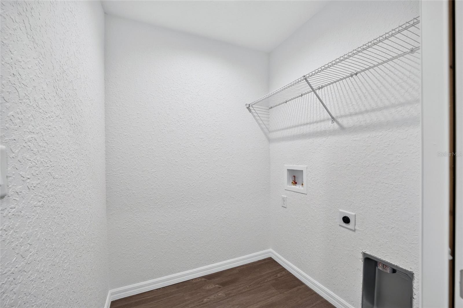 3 Fisher Way Pl Property Photo 23