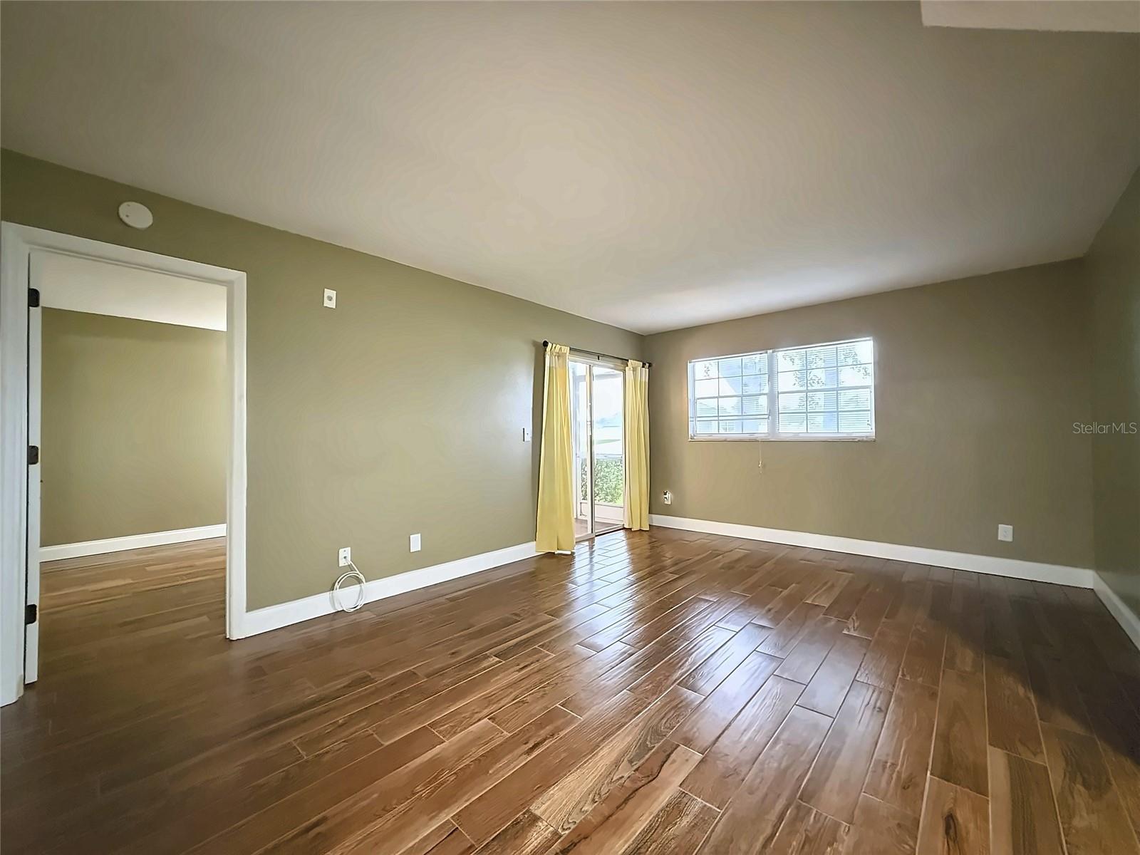 559 Midway Trak #l104 Property Photo 3