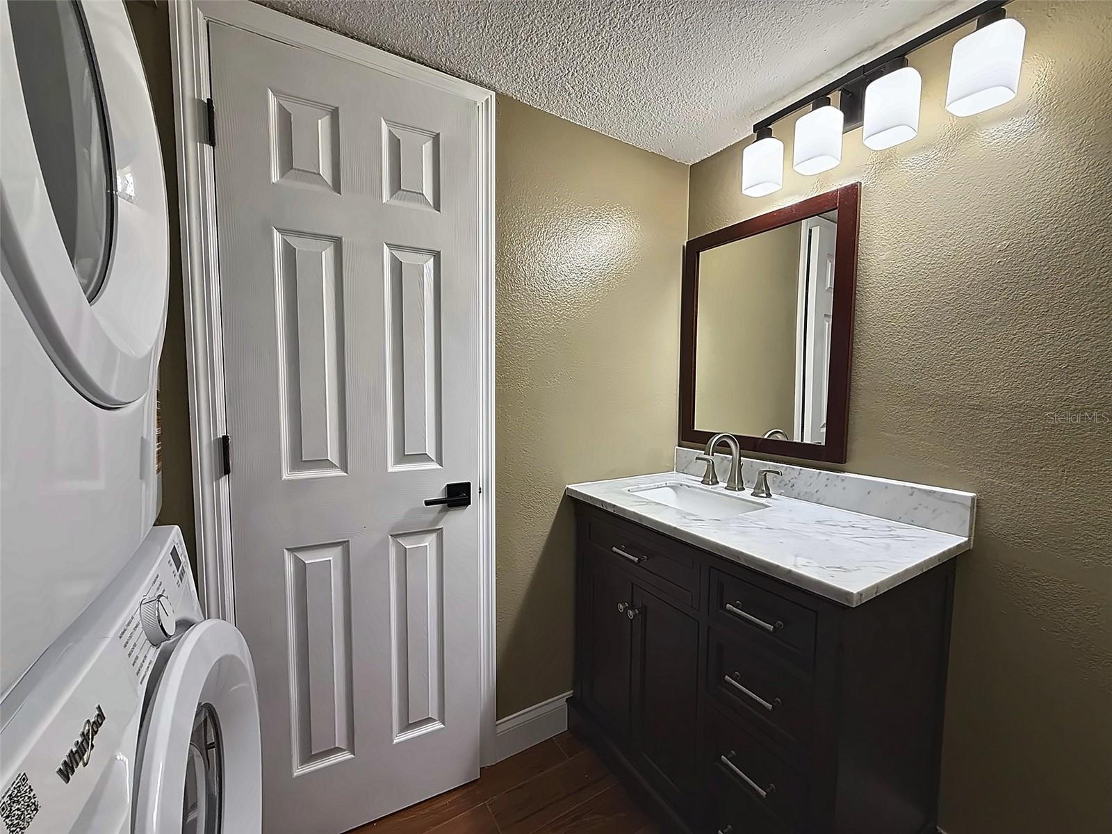 559 Midway Trak #l104 Property Photo 11