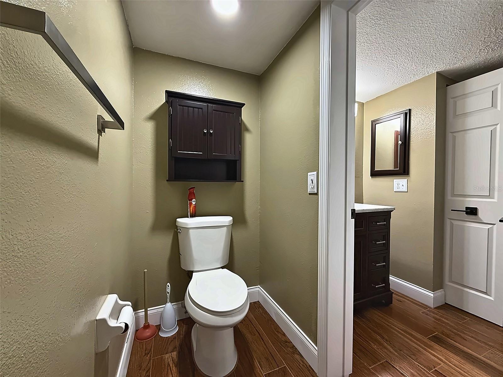 559 Midway Trak #l104 Property Photo 13