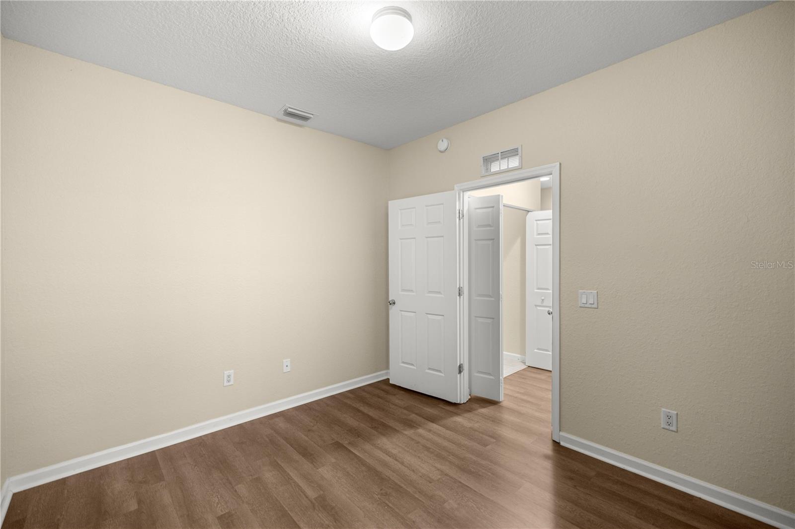 4555 Sw 52nd Cir #105 Property Photo 10