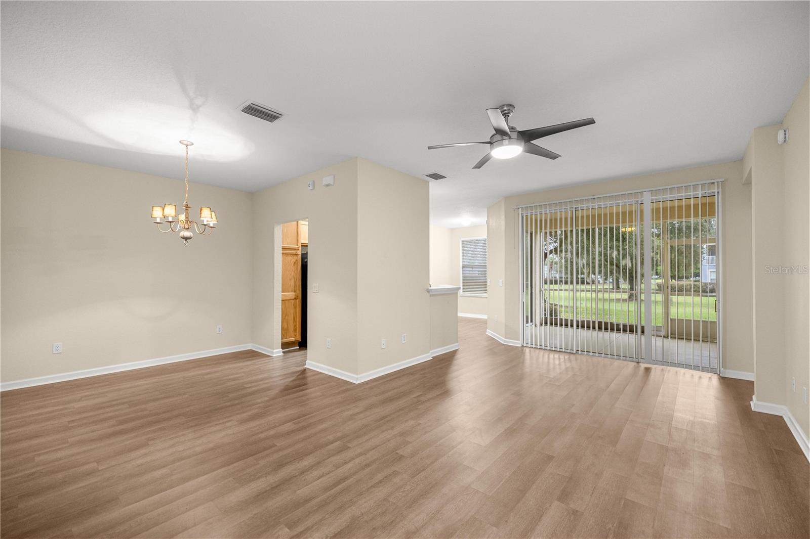 4555 Sw 52nd Cir #105 Property Photo 11