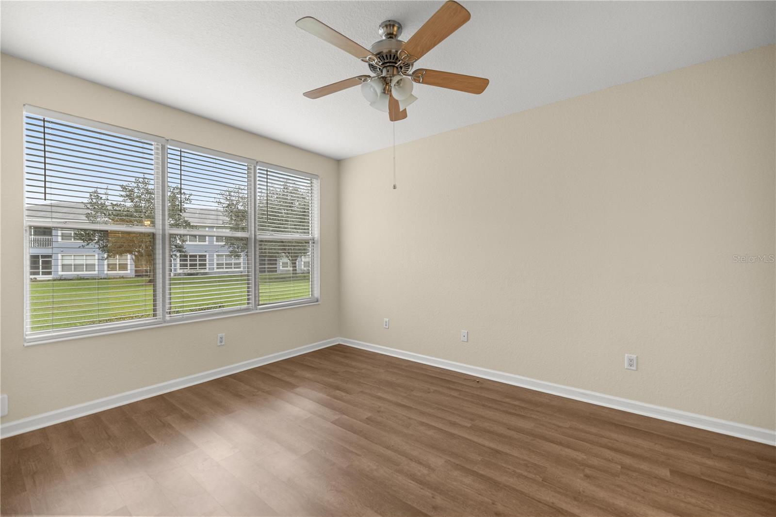 4555 Sw 52nd Cir #105 Property Photo 18