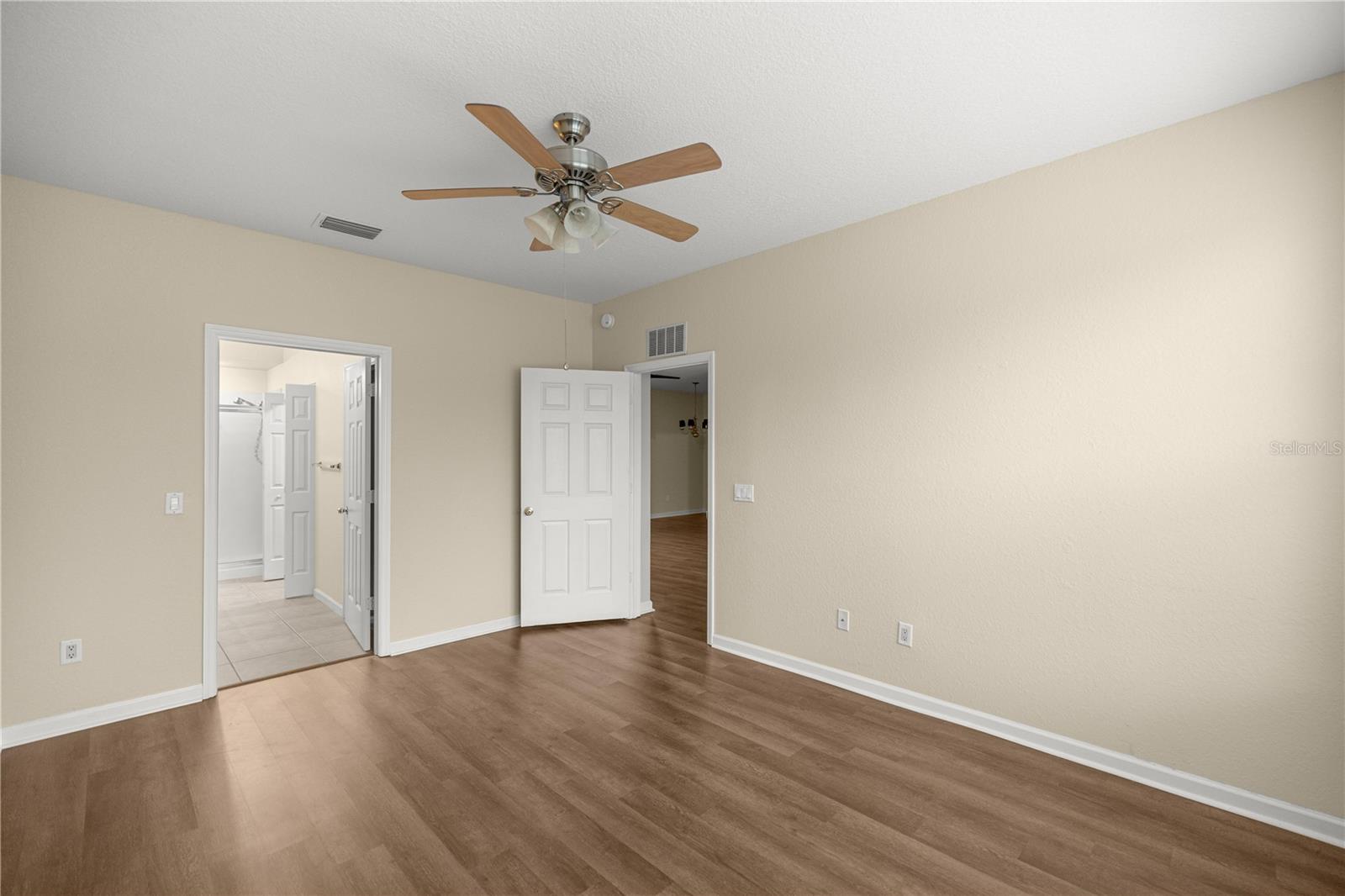 4555 Sw 52nd Cir #105 Property Photo 19
