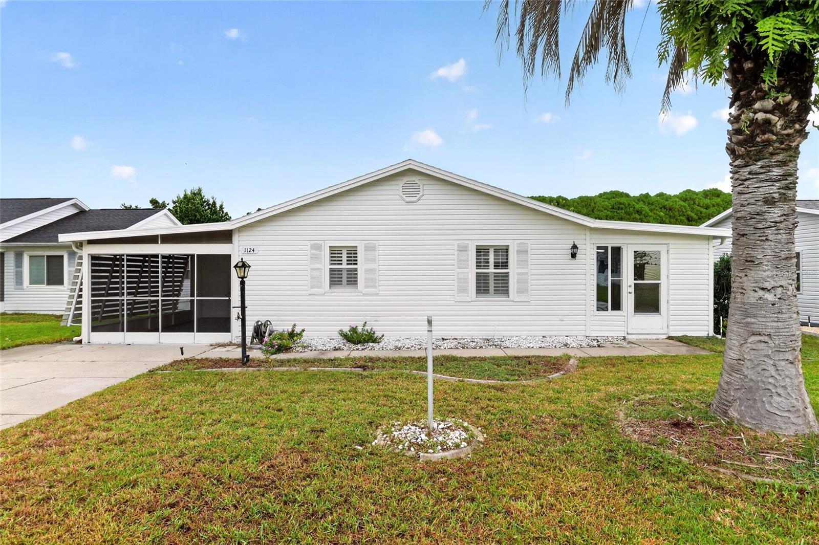 1124 DEL TORO DR Property Photo 1