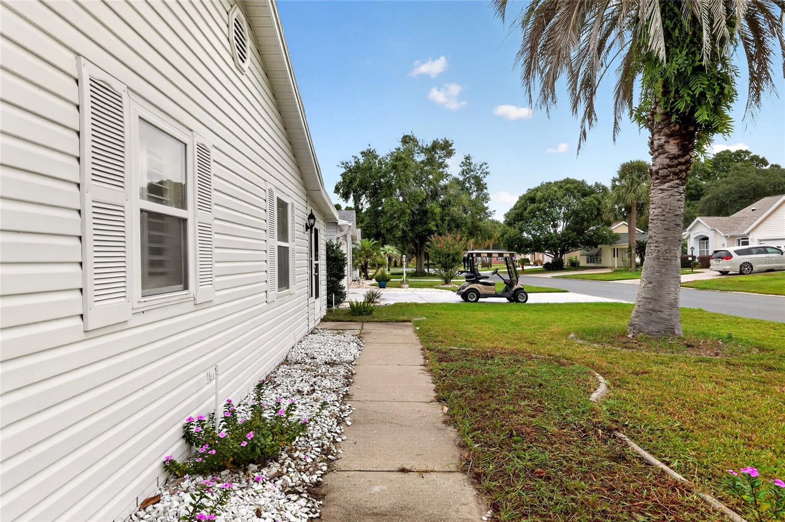 1124 Del Toro Dr Property Photo 8