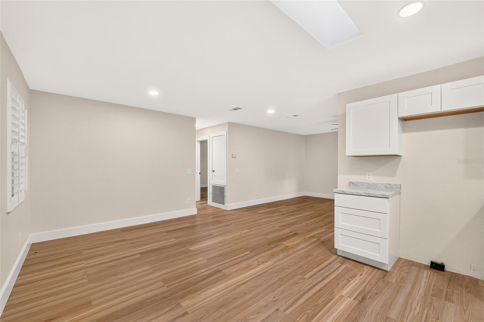 1124 Del Toro Dr Property Photo 20