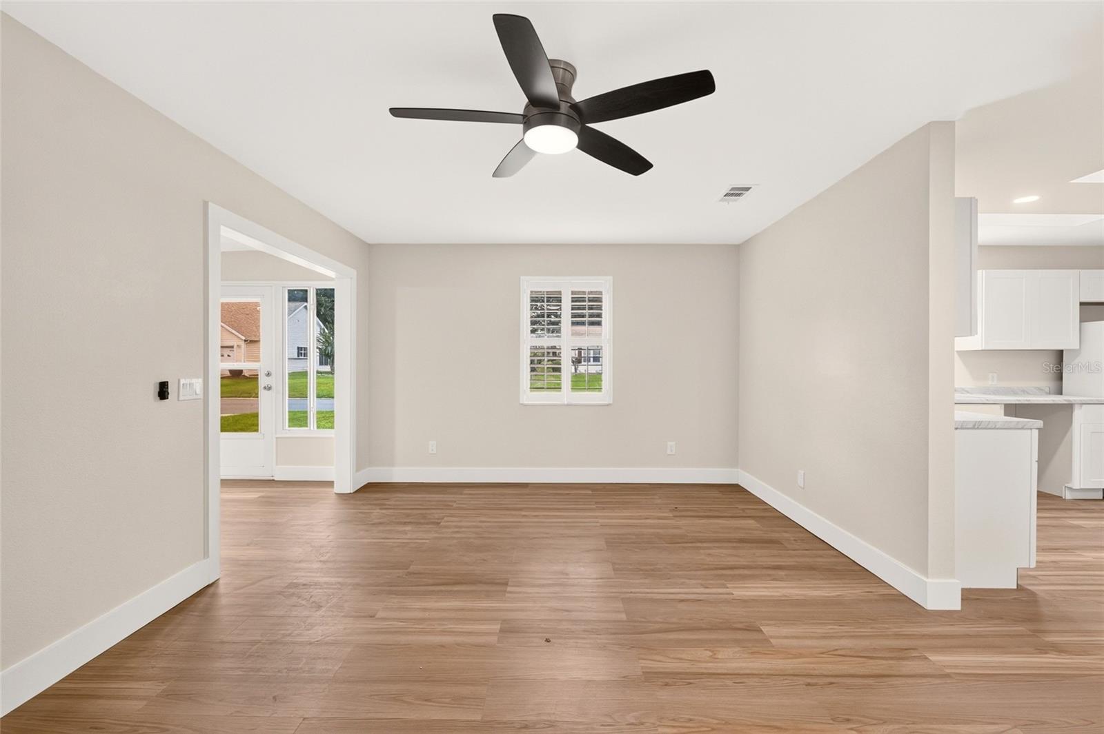 1124 Del Toro Dr Property Photo 23