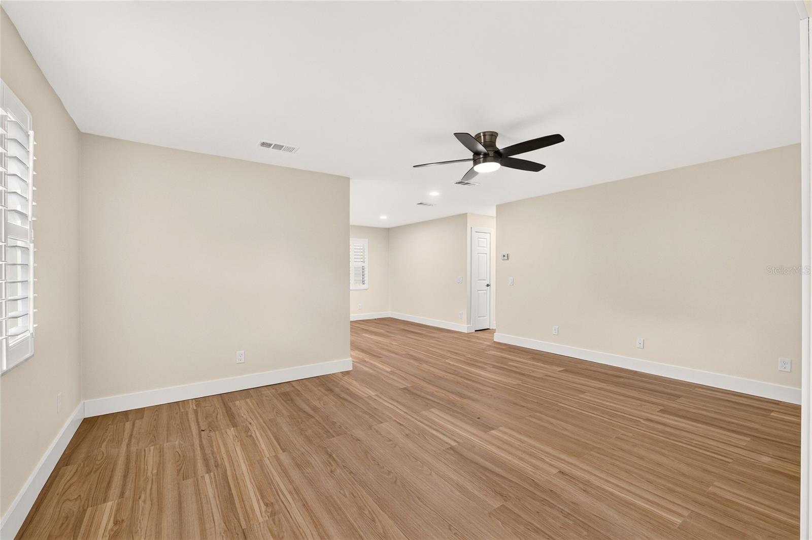 1124 Del Toro Dr Property Photo 25