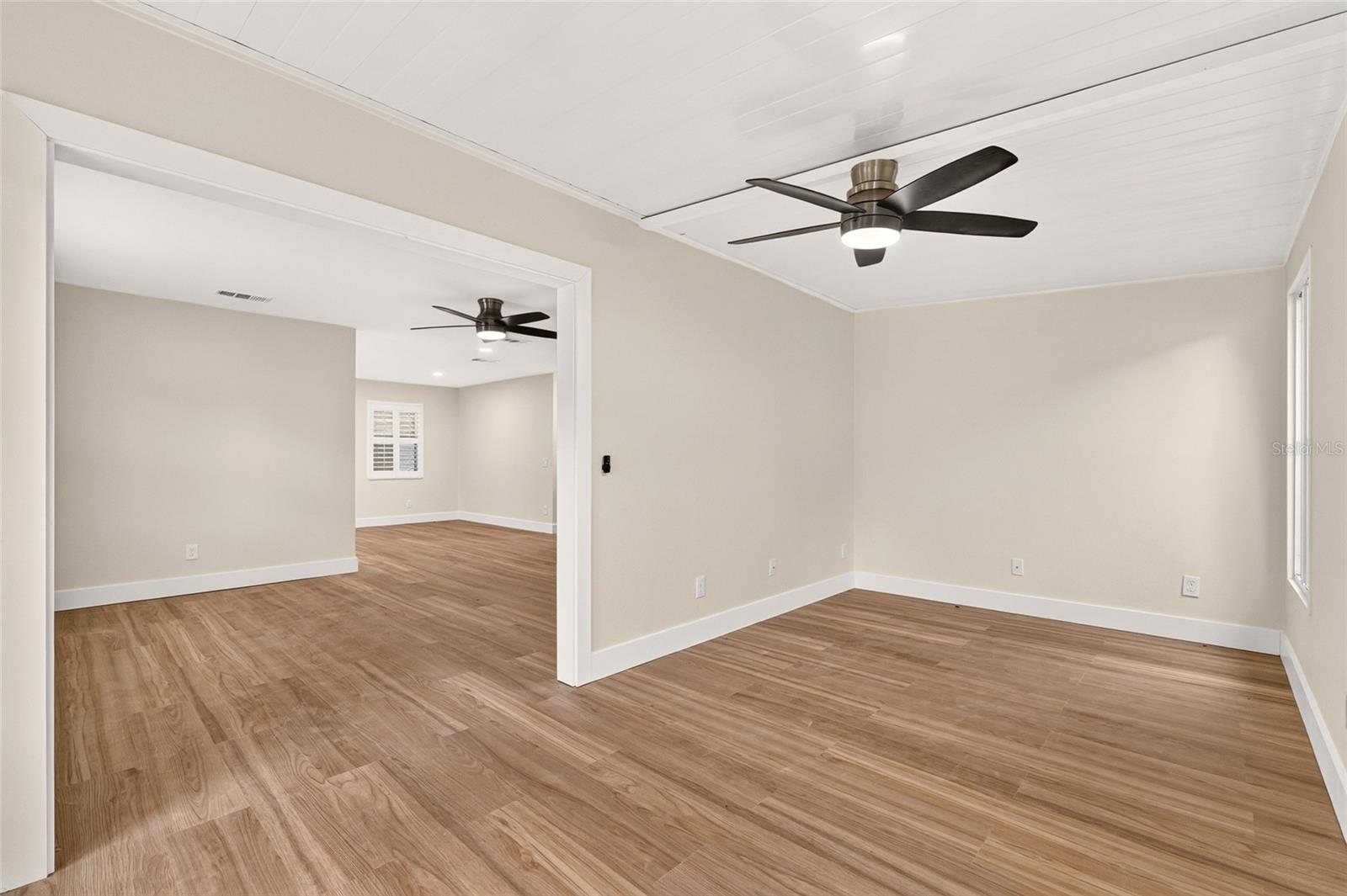 1124 Del Toro Dr Property Photo 28
