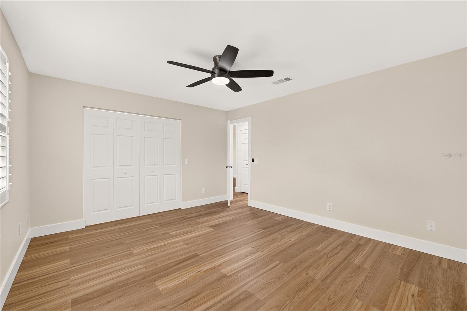 1124 Del Toro Dr Property Photo 32