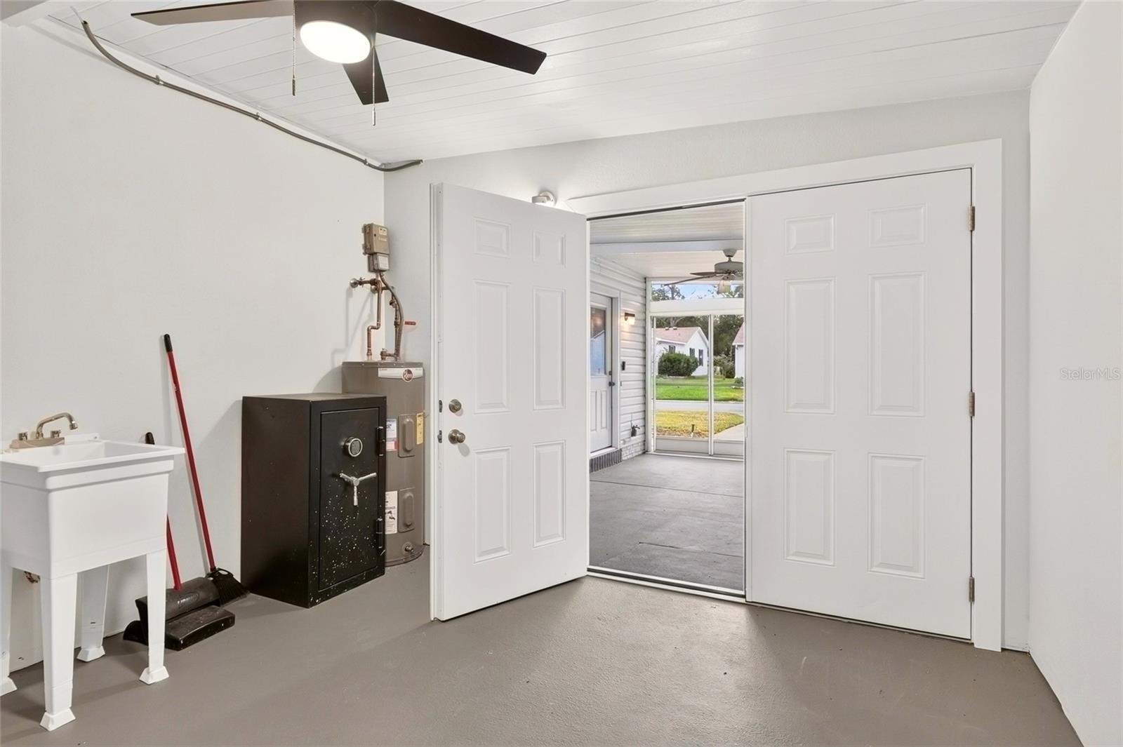 1124 Del Toro Dr Property Photo 40