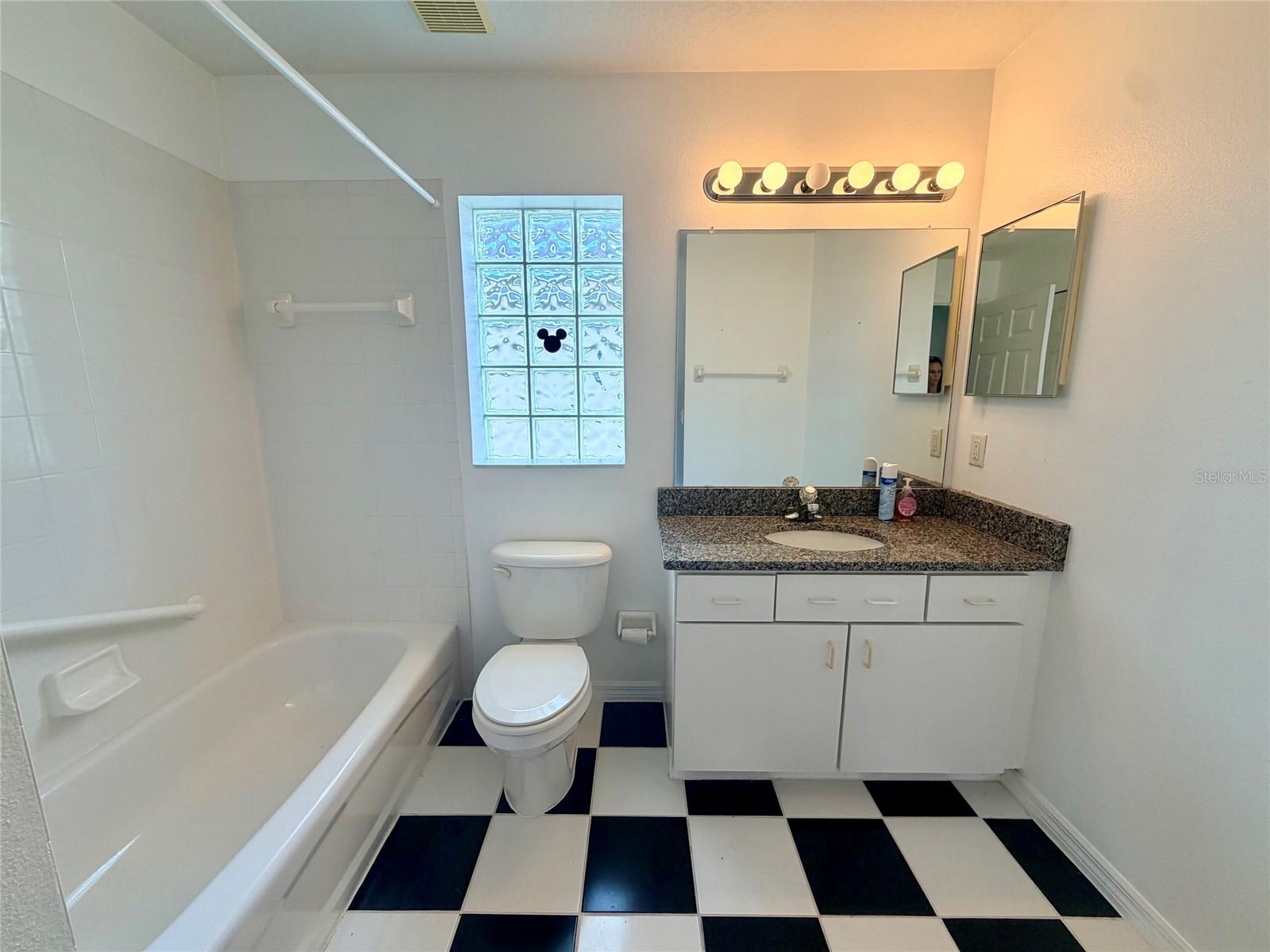 228 Fleming Ln Property Photo 17