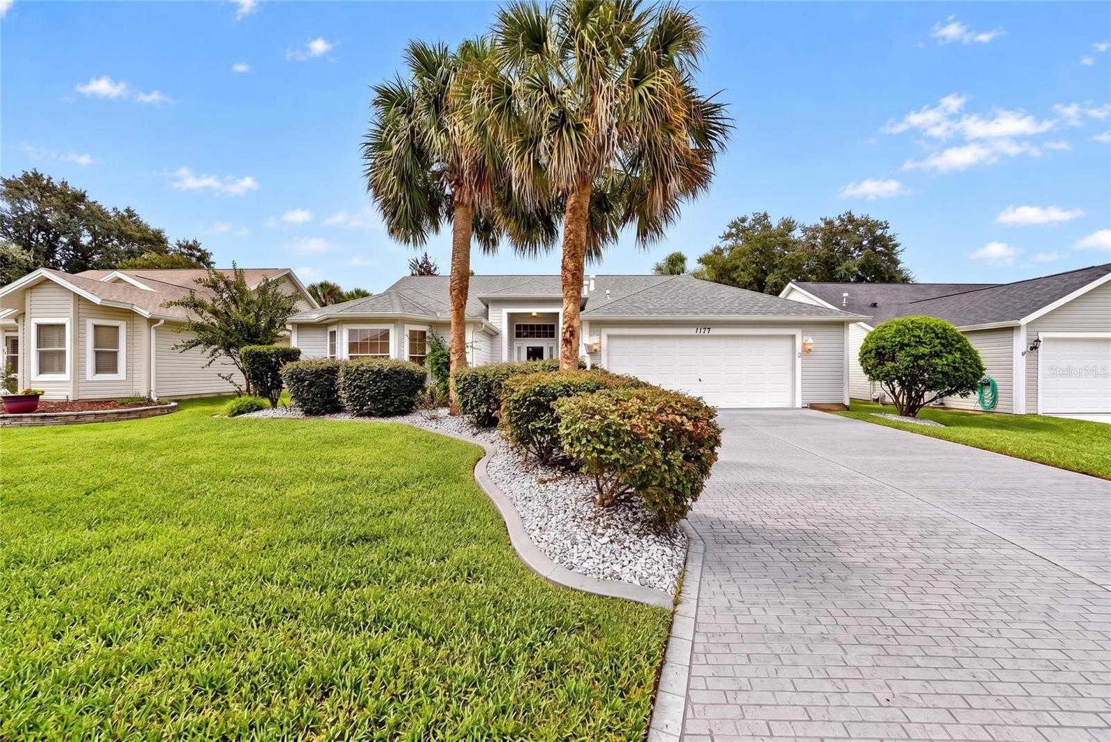 1177 Oak Forest Dr Property Photo 1
