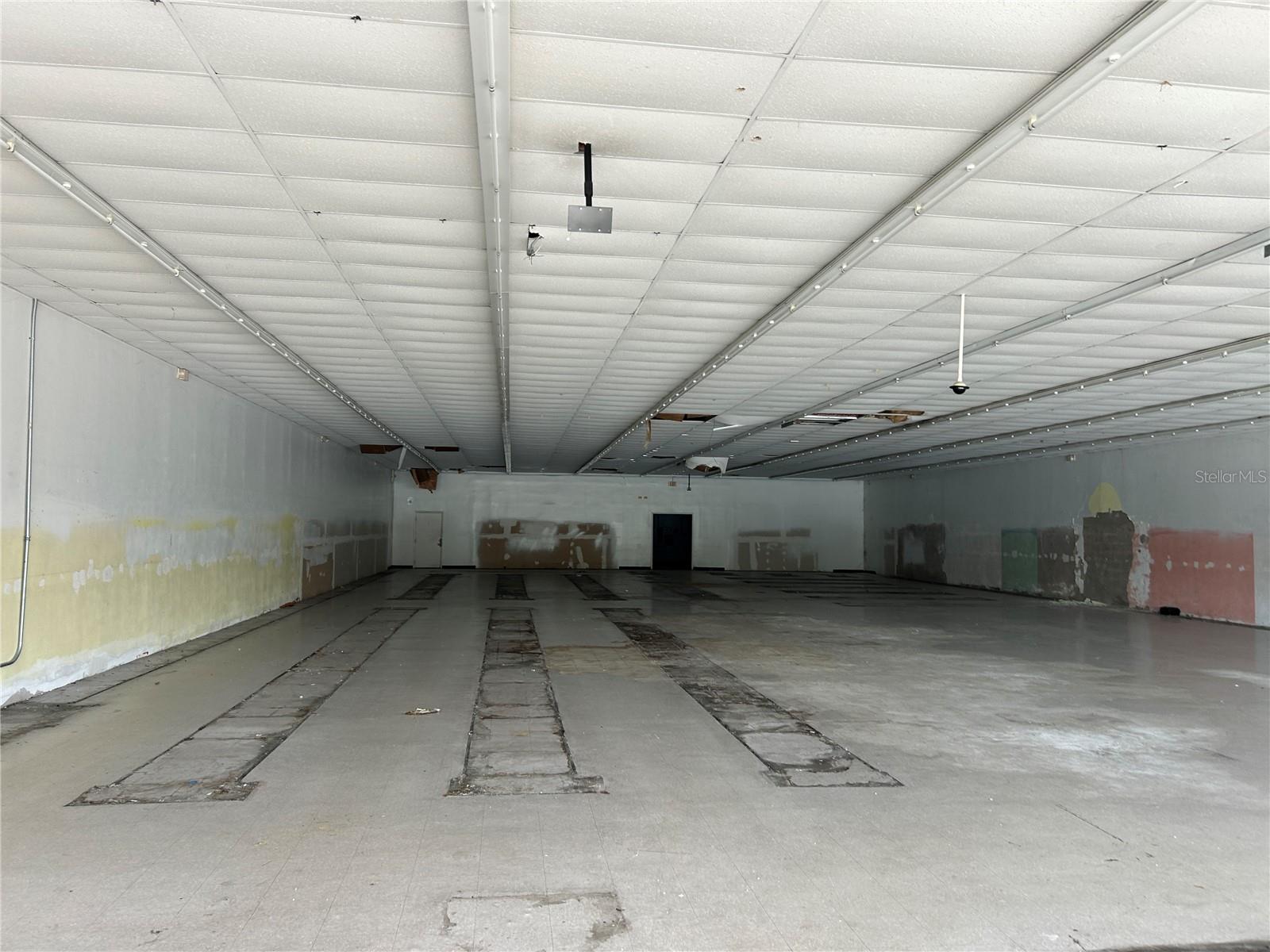 608 S Pine Ave Property Photo 2