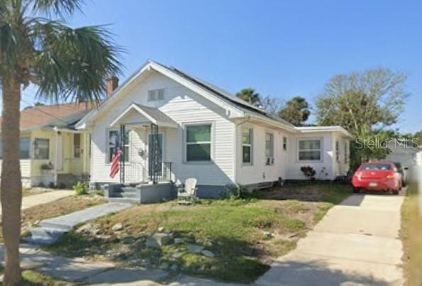 130 S Oleander Ave Property Photo 1