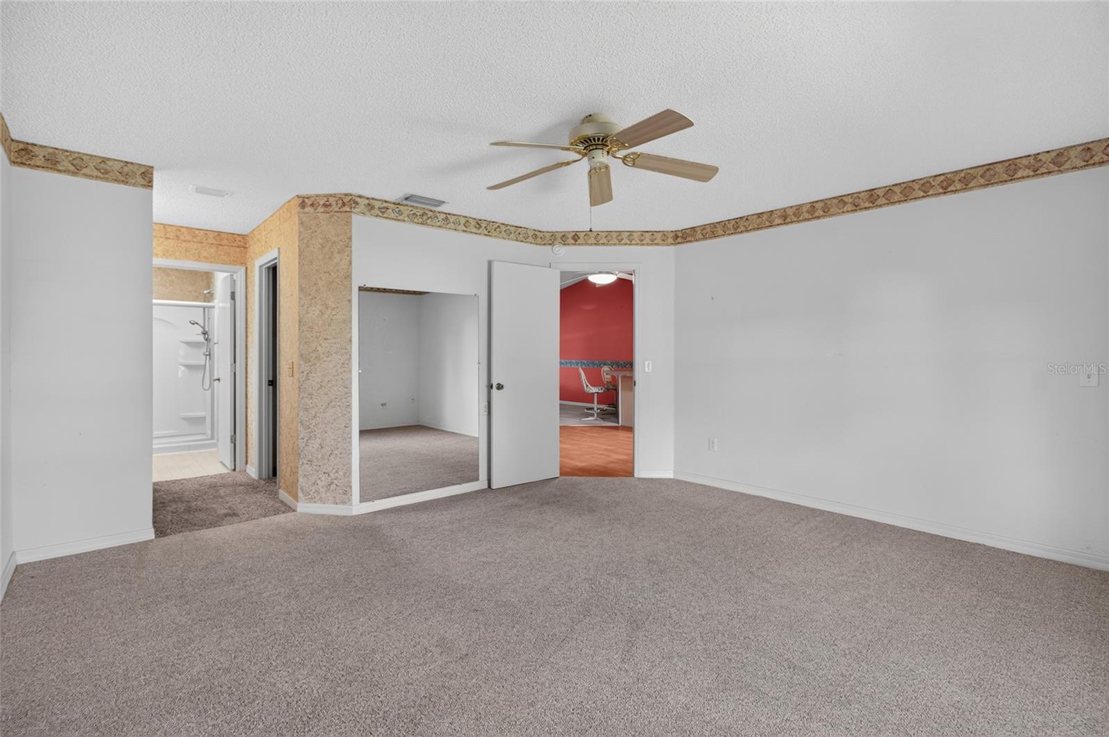 3331 Roanoke St Property Photo 16