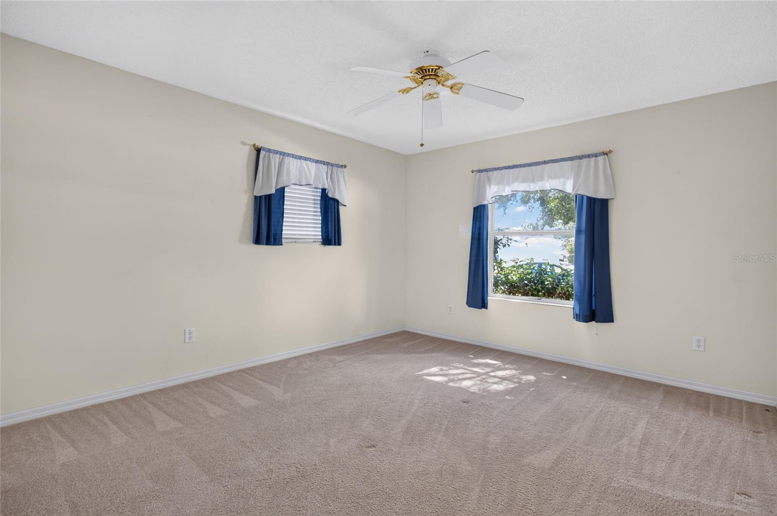 3331 Roanoke St Property Photo 20