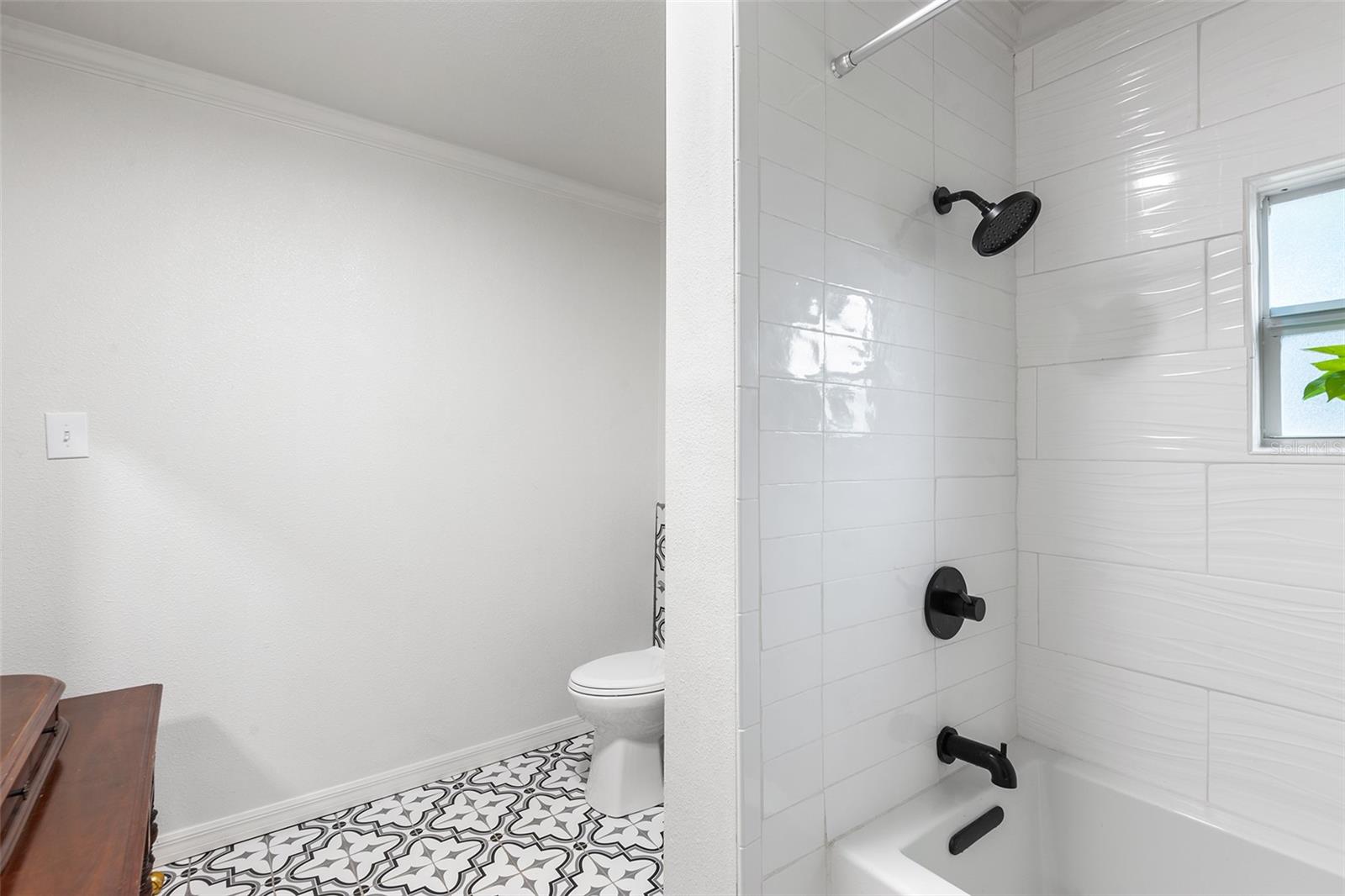 210 Ariana Place Property Photo 22