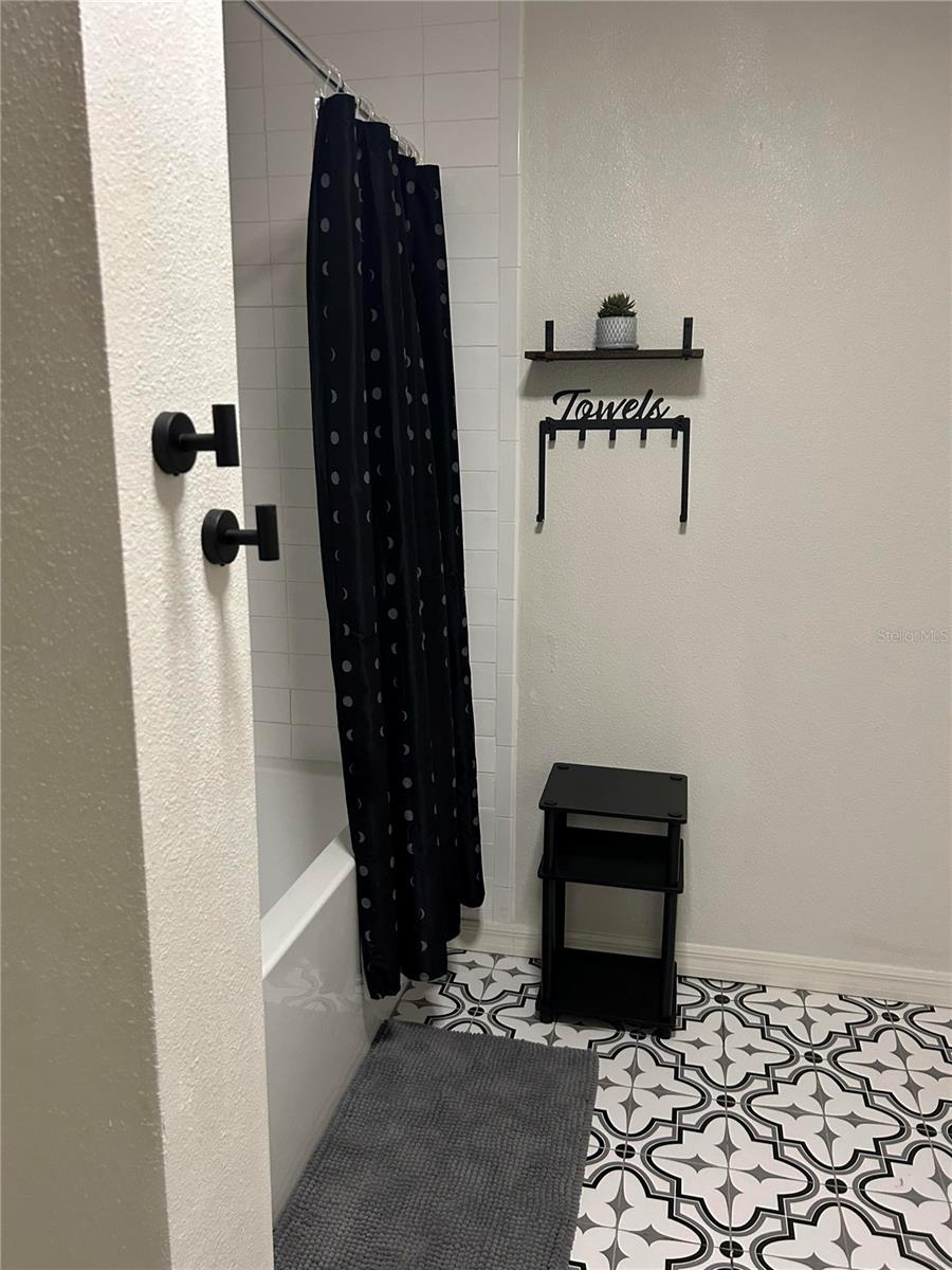 210 Ariana Place Property Photo 24