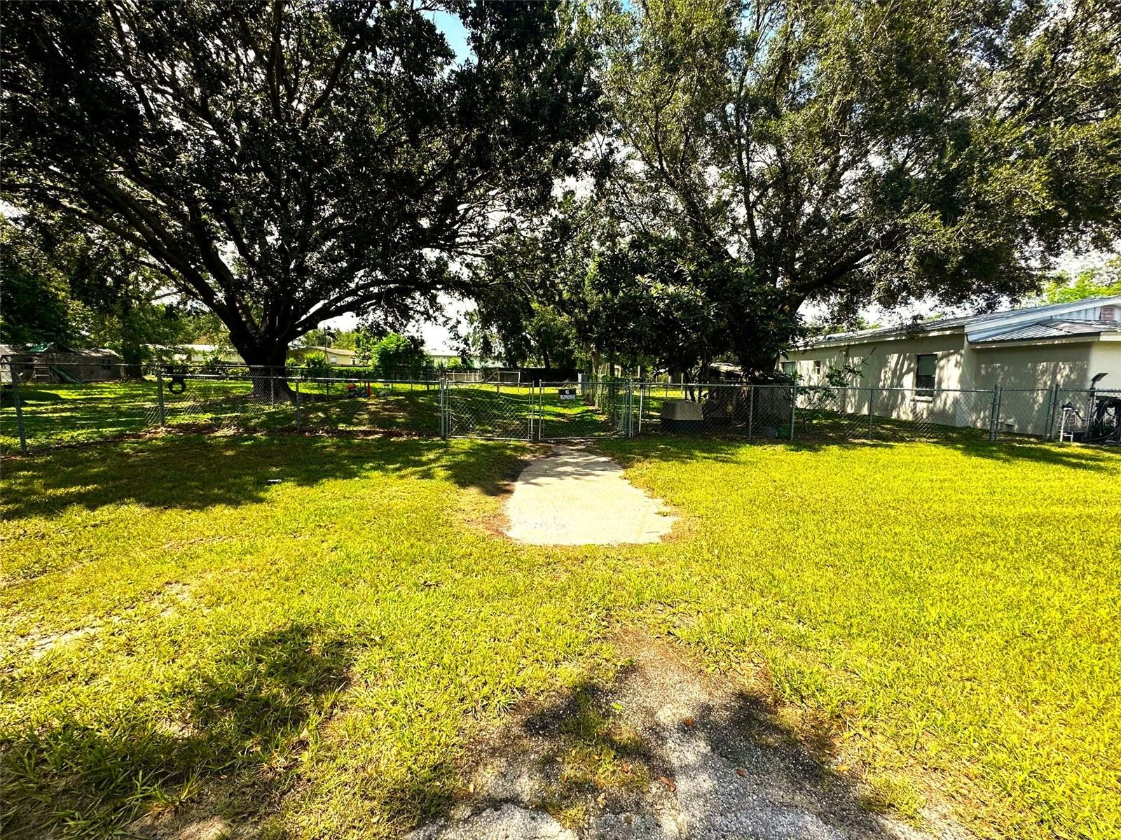 210 Ariana Place Property Photo 45