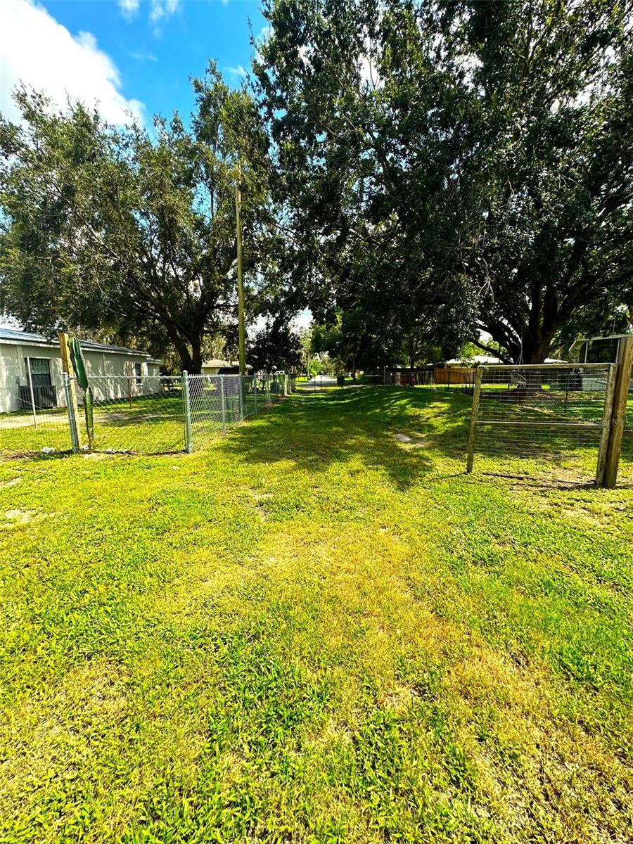 210 Ariana Place Property Photo 47
