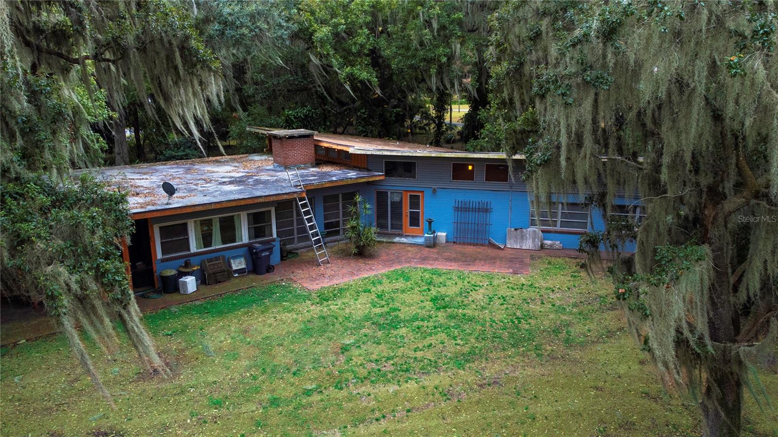 2060 LAKE ARIANA BLVD Property Photo 1