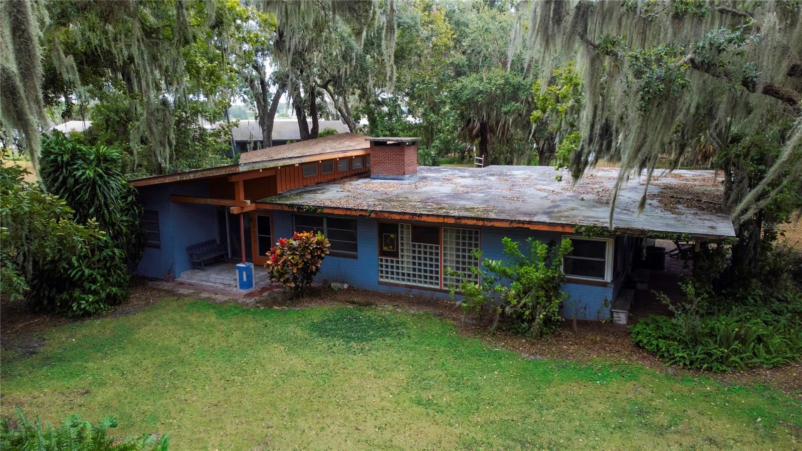 2060 Lake Ariana Blvd Property Photo 6