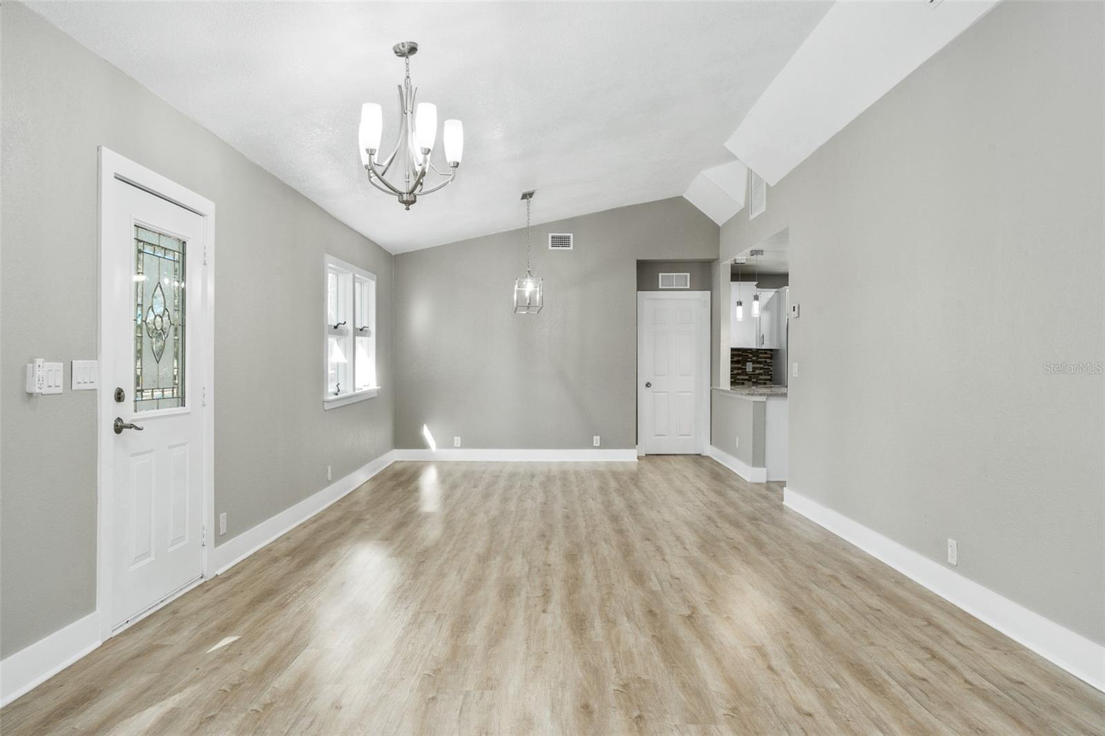 104 Ballard Rd Property Photo 9