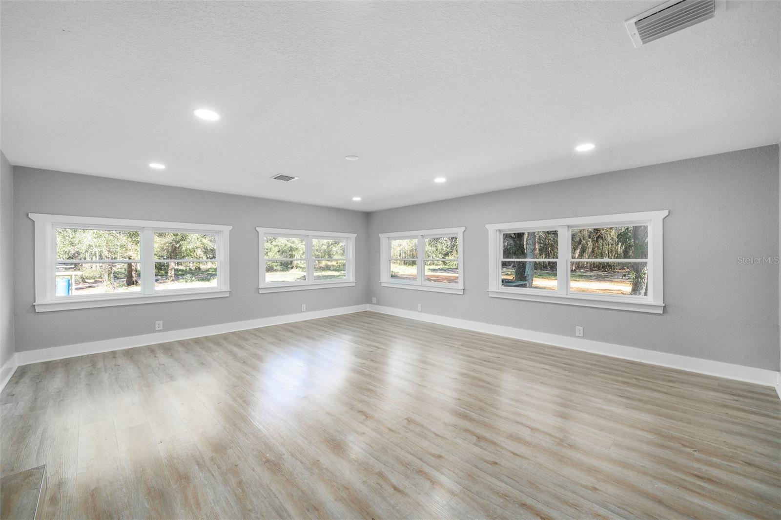104 Ballard Rd Property Photo 25