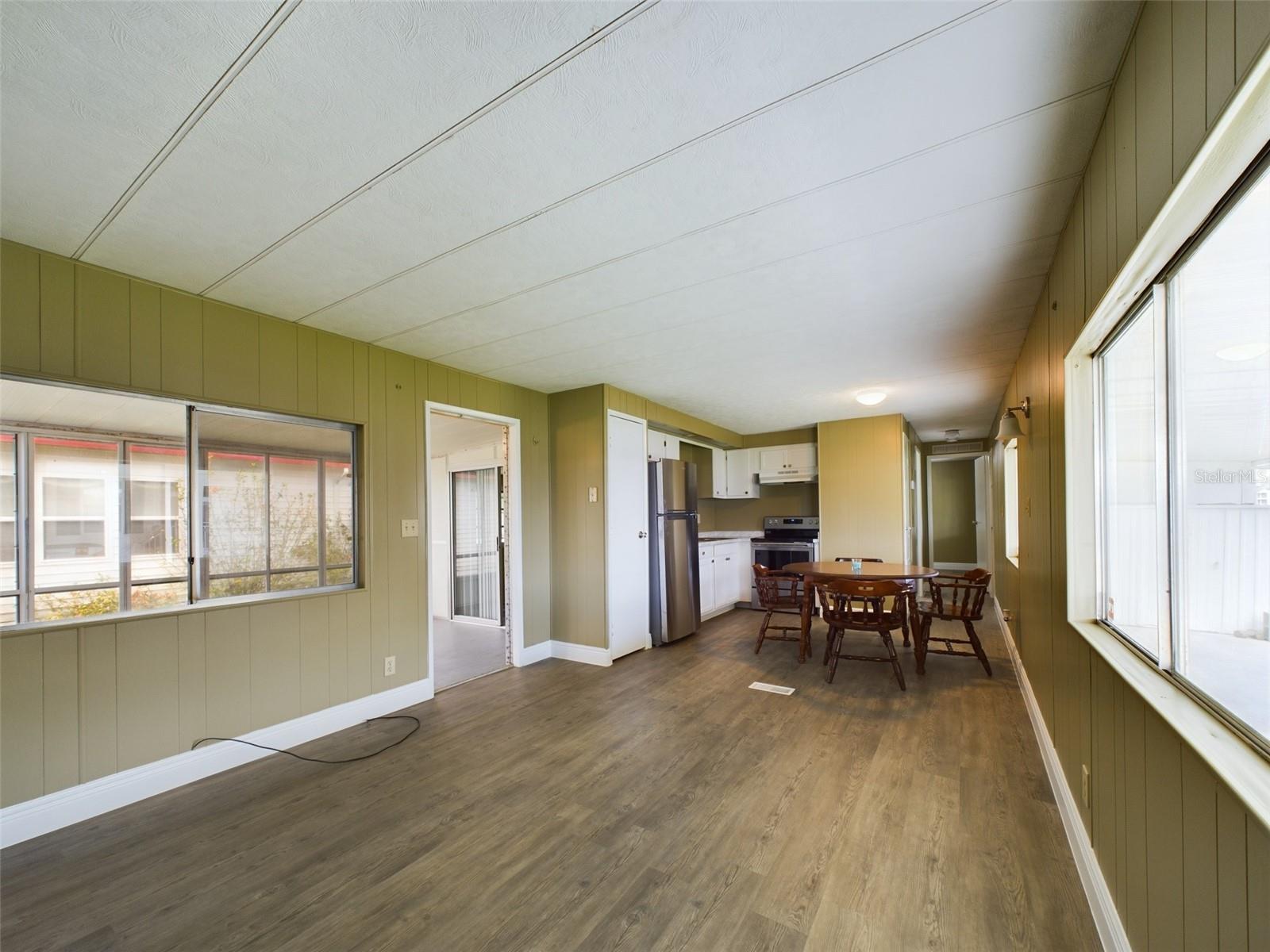 3502 Delaware Ave Property Photo 5