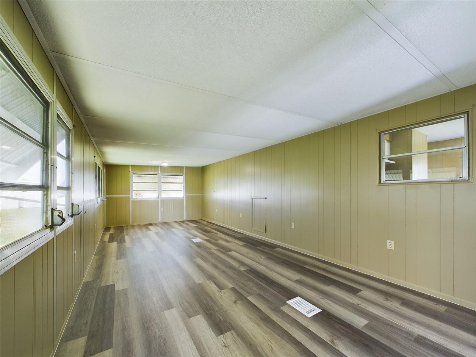 3502 Delaware Ave Property Photo 10