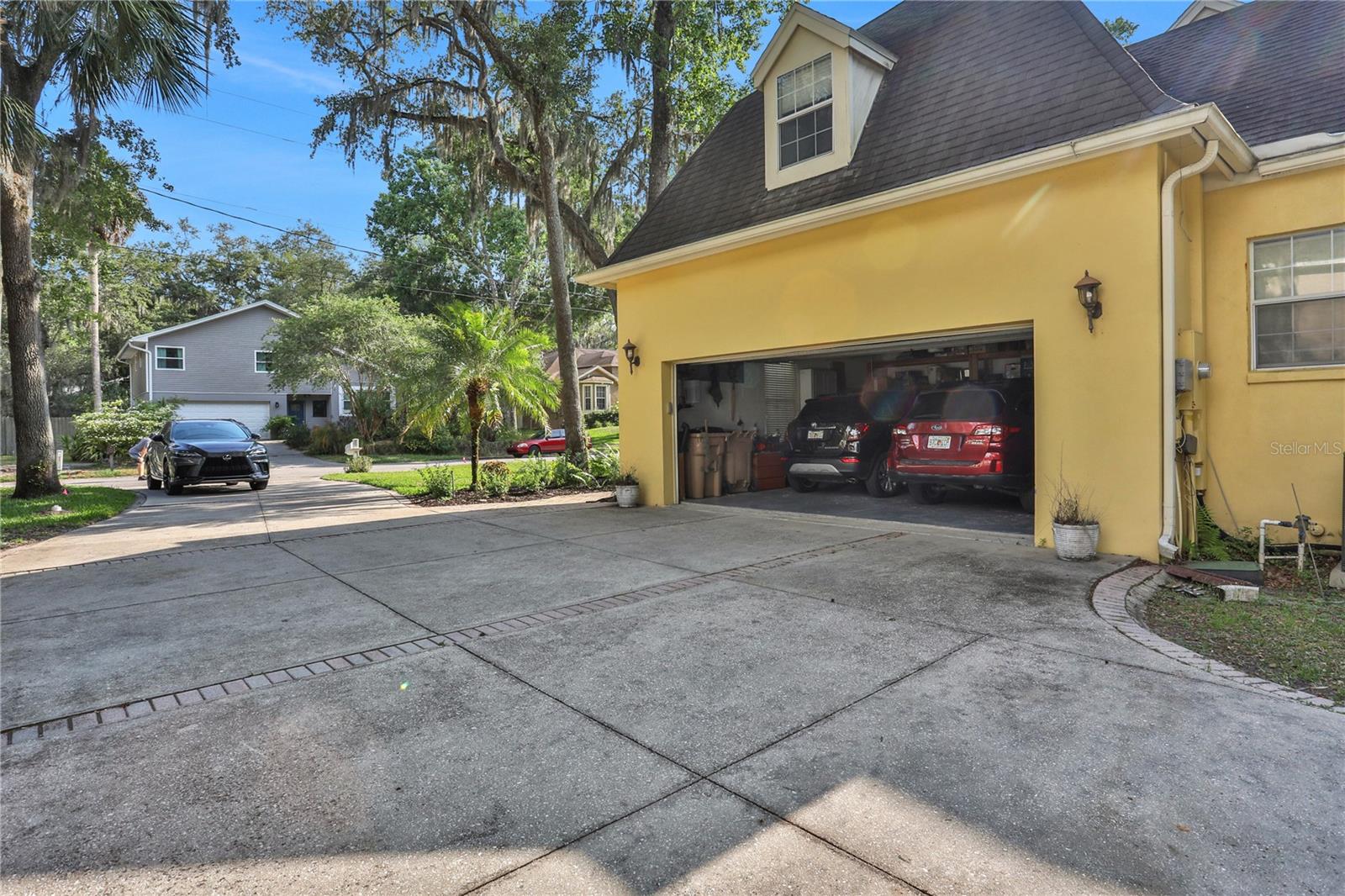 8608 Poinsettia Dr Property Photo 10