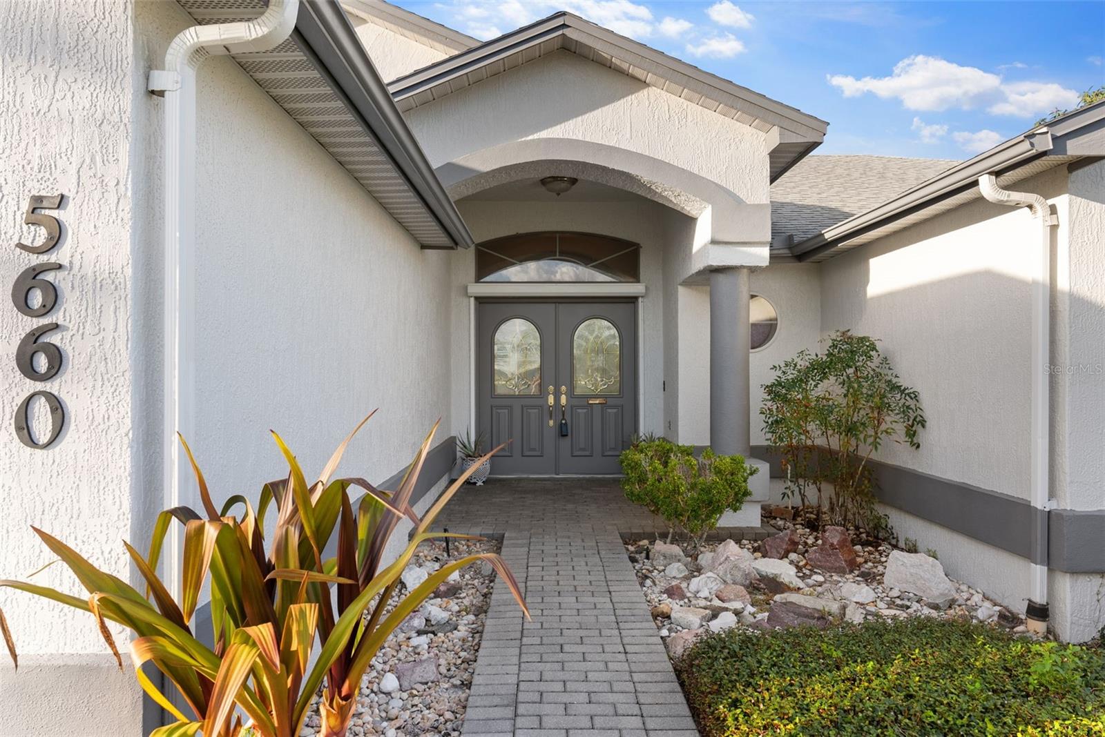 5660 Sandpipers Dr Property Photo 4
