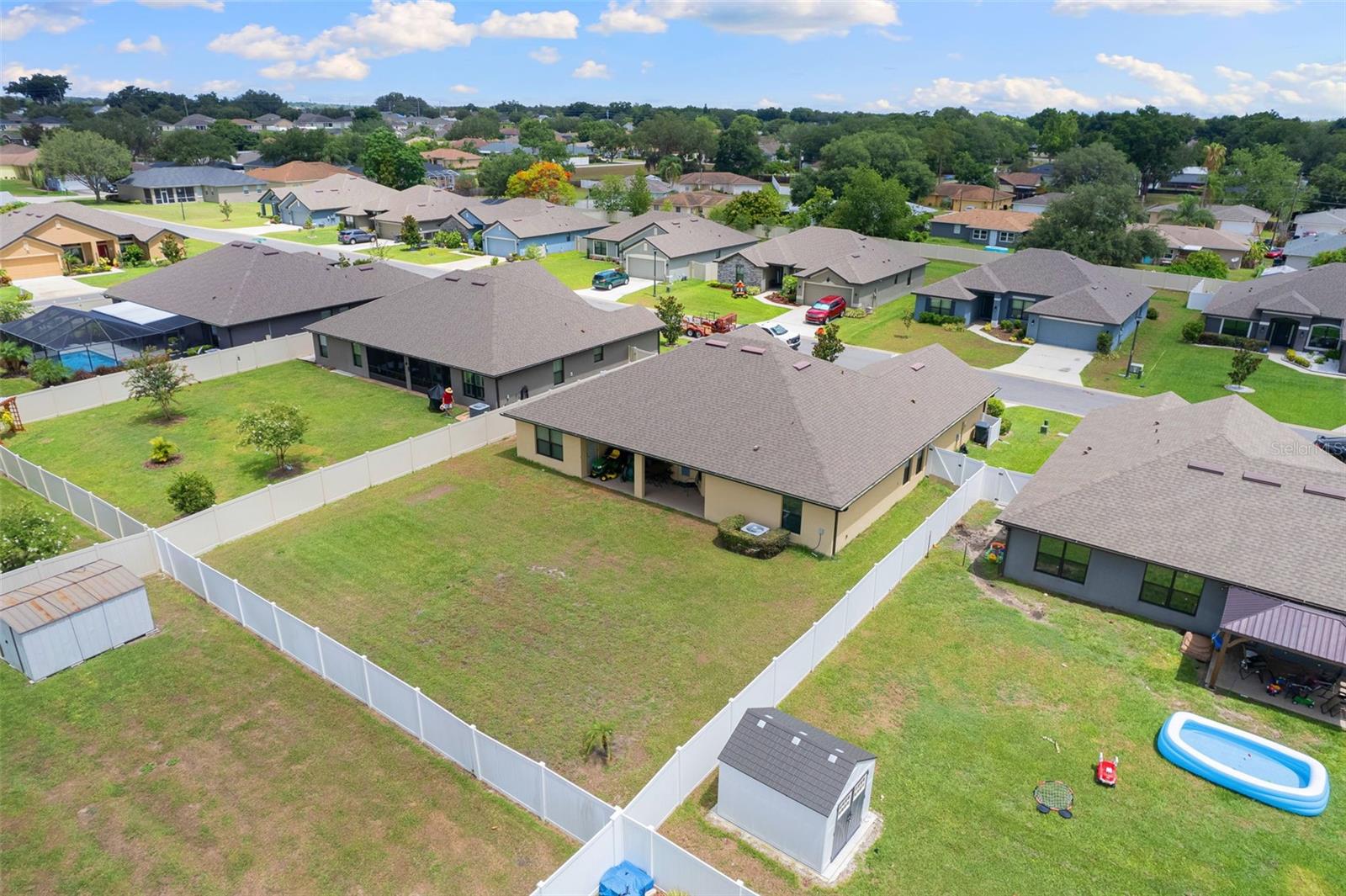 6421 Alamanda Hills Dr Property Photo 2
