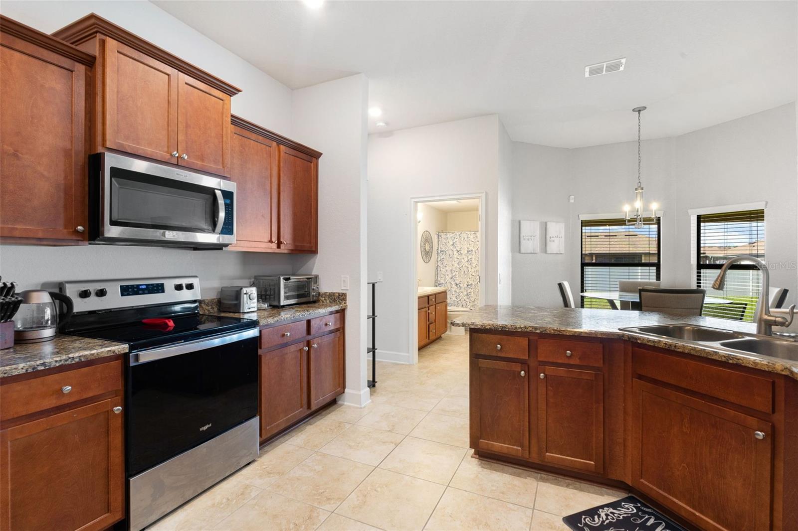6421 Alamanda Hills Dr Property Photo 27