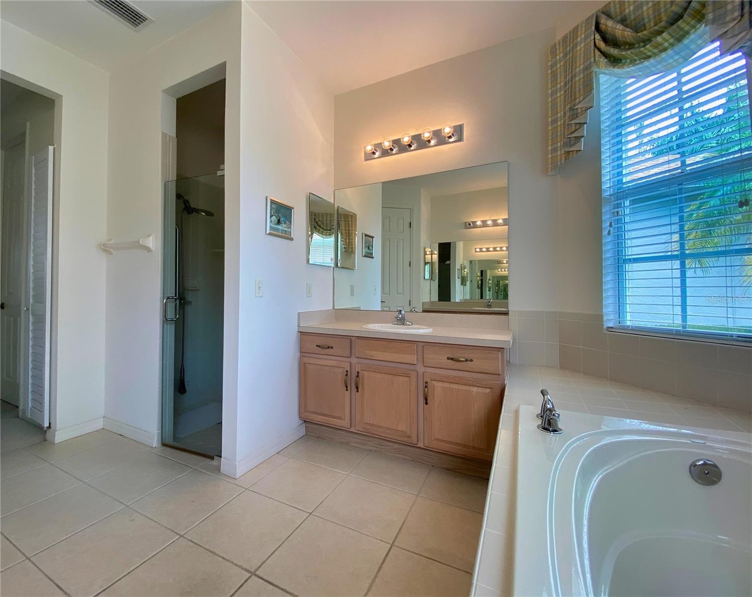 3093 Dunmore Dr Property Photo 29