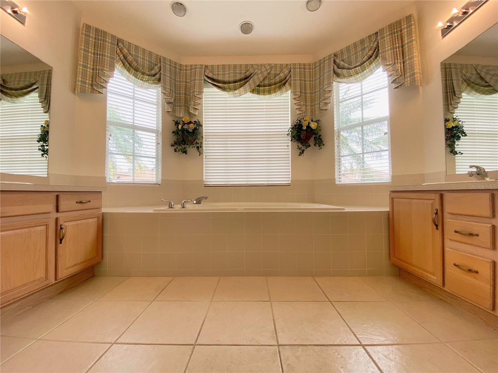 3093 Dunmore Dr Property Photo 30