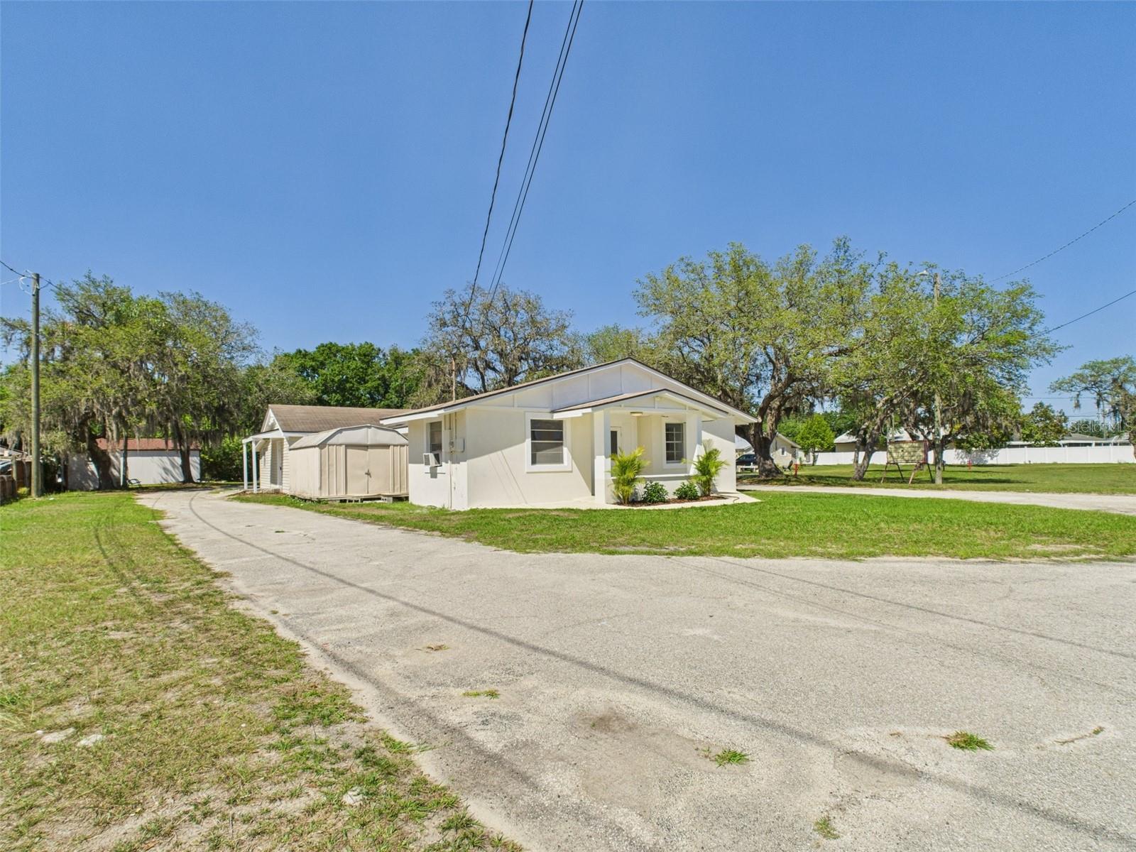 1600 W Derby Ave Property Photo 66