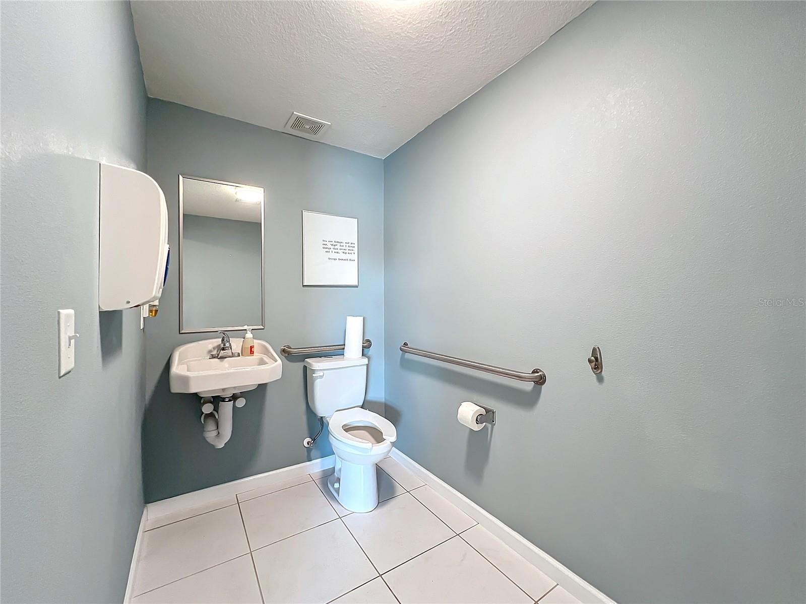 127 Avenue C Se Property Photo 20