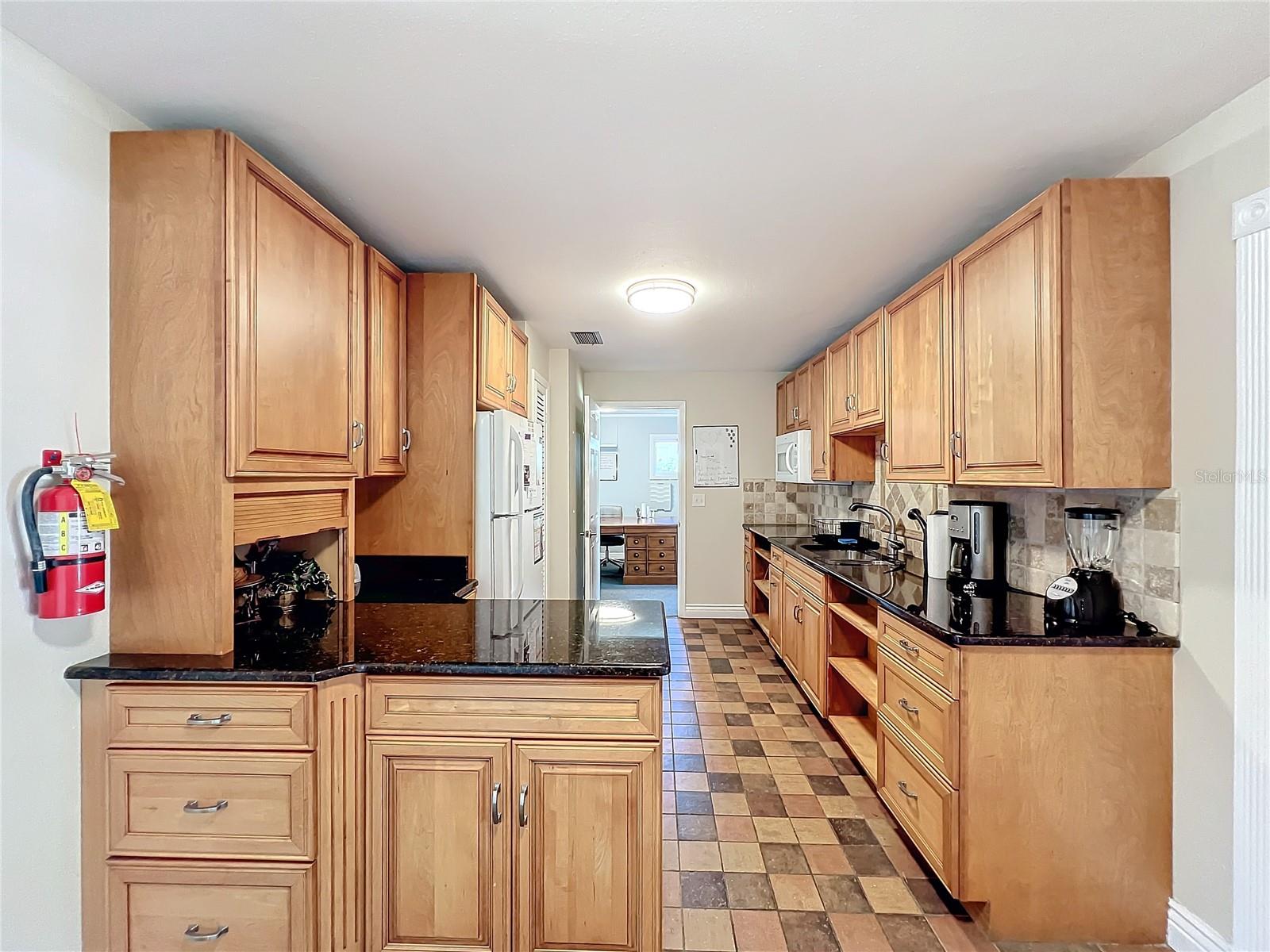 127 Avenue C Se Property Photo 39
