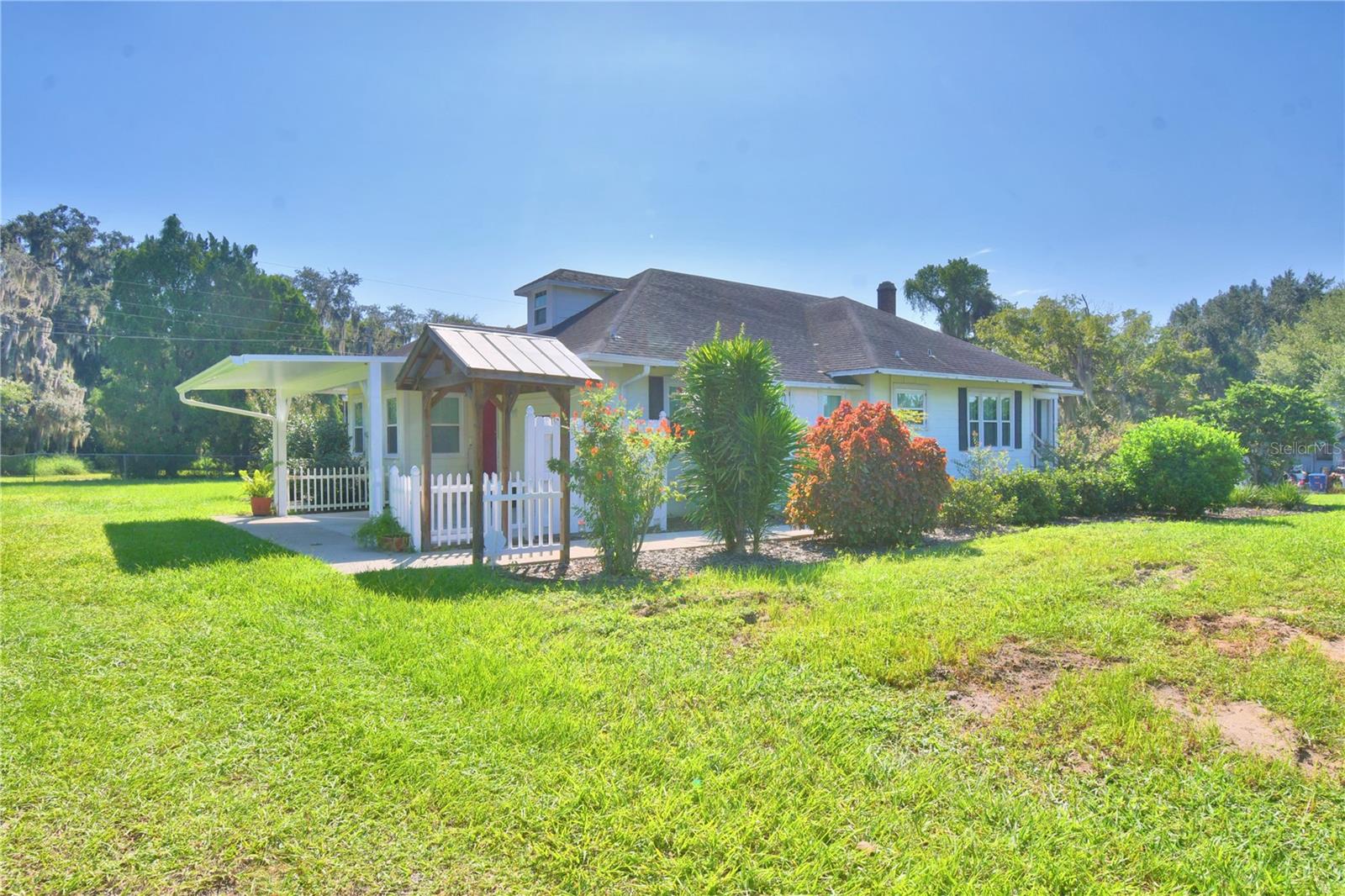 1070 S Lake Shore Way Property Photo 4