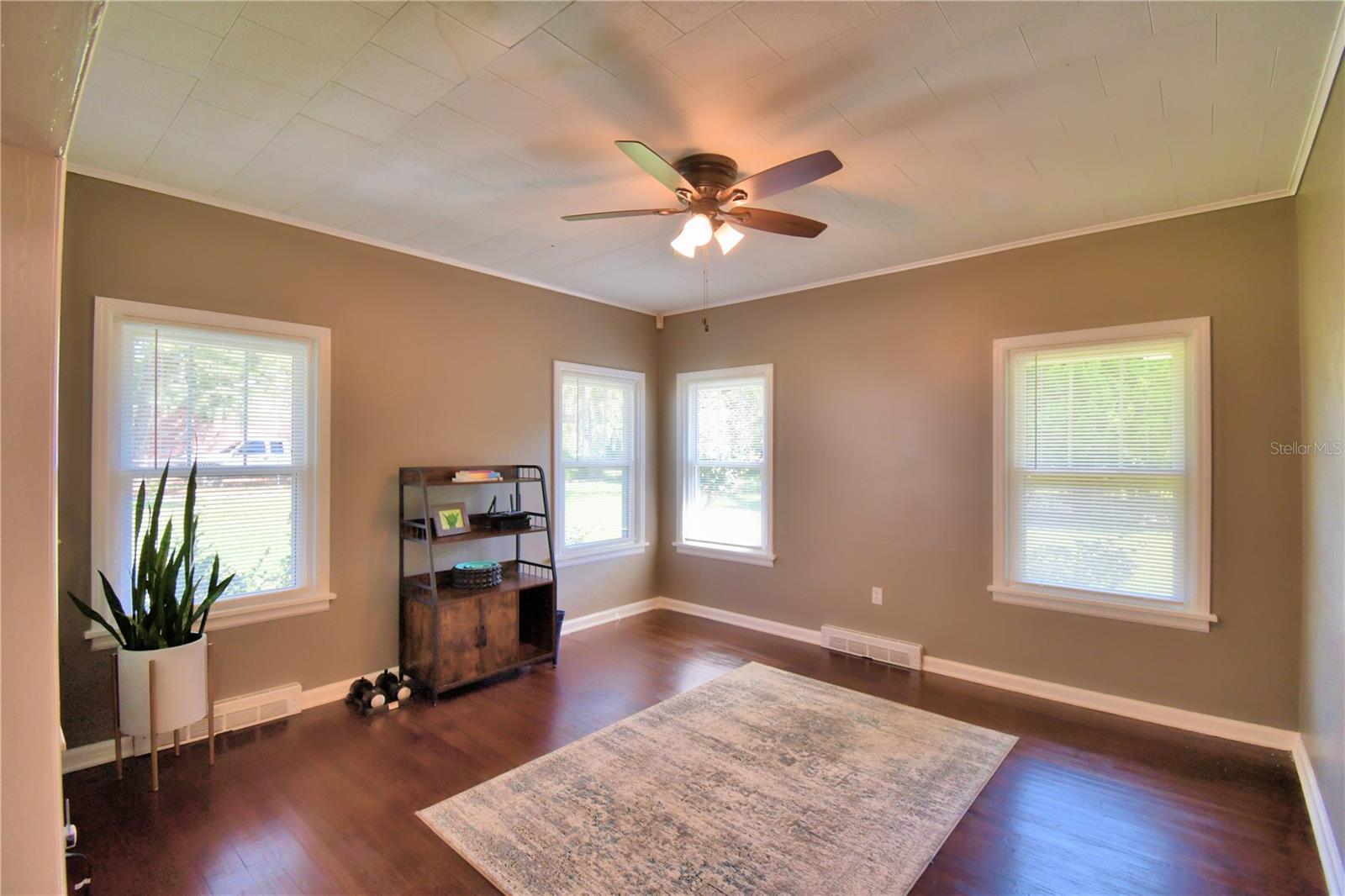 1070 S Lake Shore Way Property Photo 40