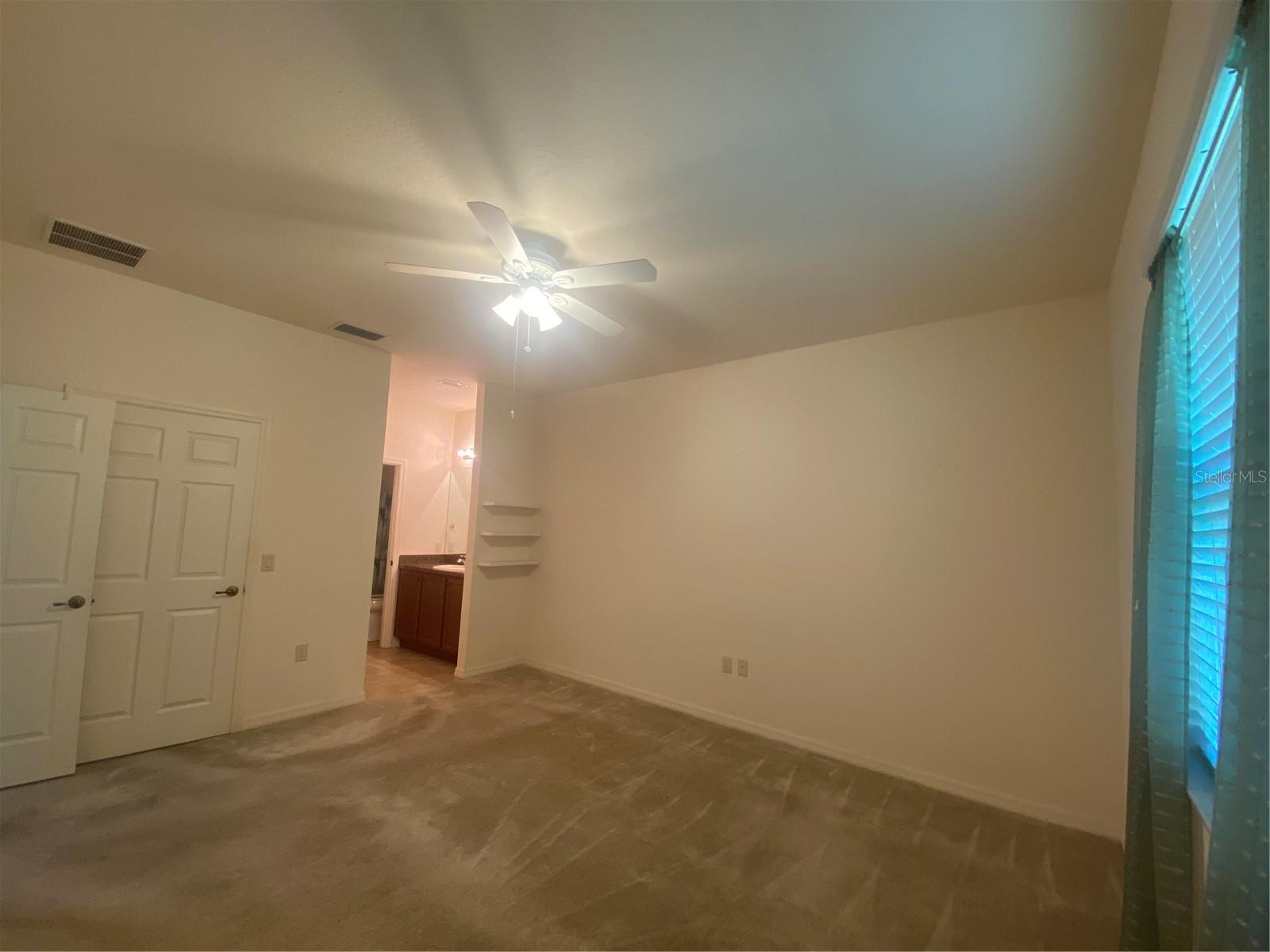 1561 Vienna Square Dr Property Photo 14